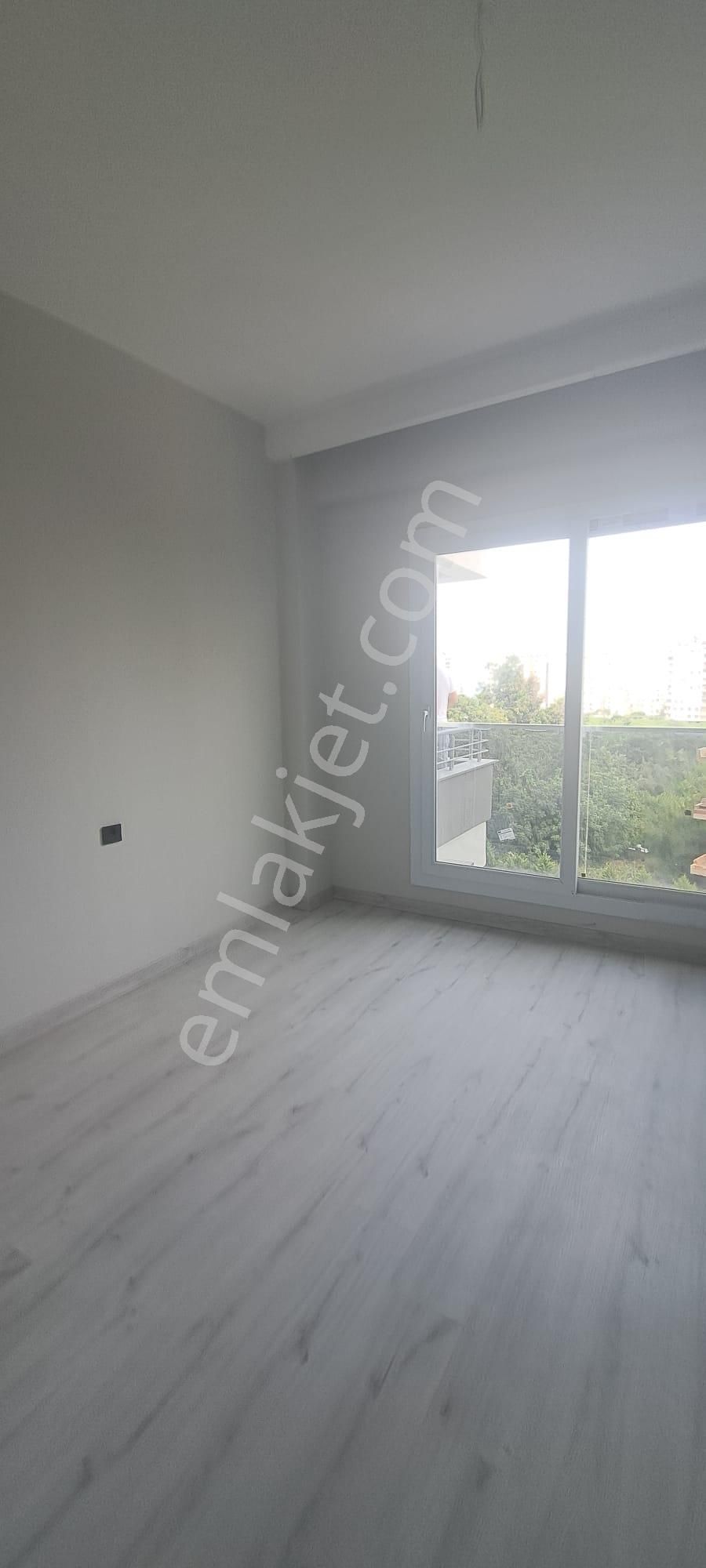 Tece Deniz Mah.de Denize Yürüme Mesafesinde, Havuzlu, G.odalı, Ebeveyn Banyolu 2+1 Daire - Görsel 5