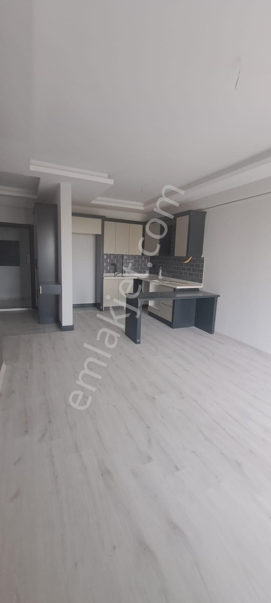 Tece Deniz Mah.de Denize Yürüme Mesafesinde, Havuzlu, G.odalı, Ebeveyn Banyolu 2+1 Daire - Görsel 17