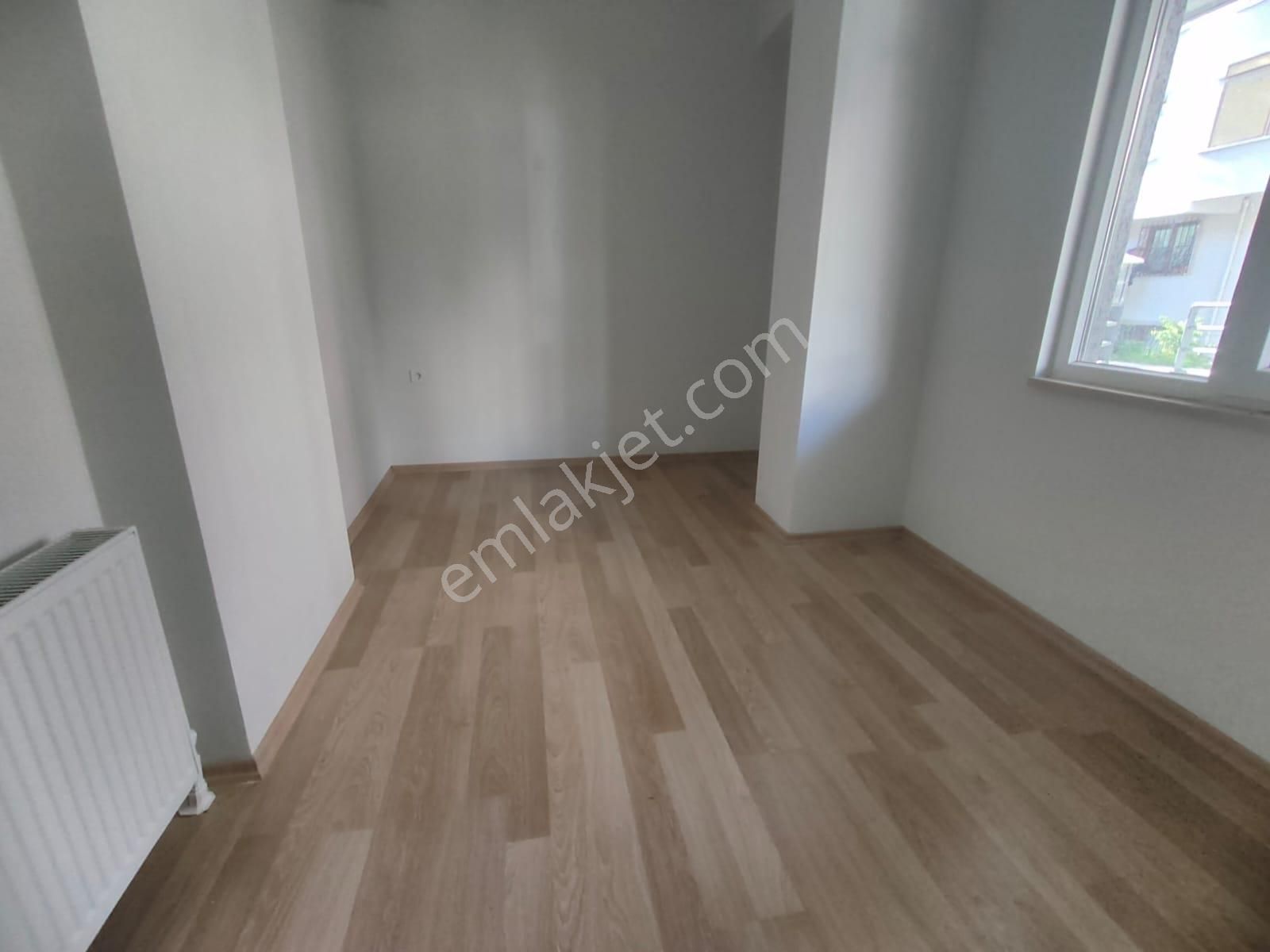 Emlak Dünyasından Maltepe Altıntepede 1+1 Bahçe Kullanımlı - Görsel 8