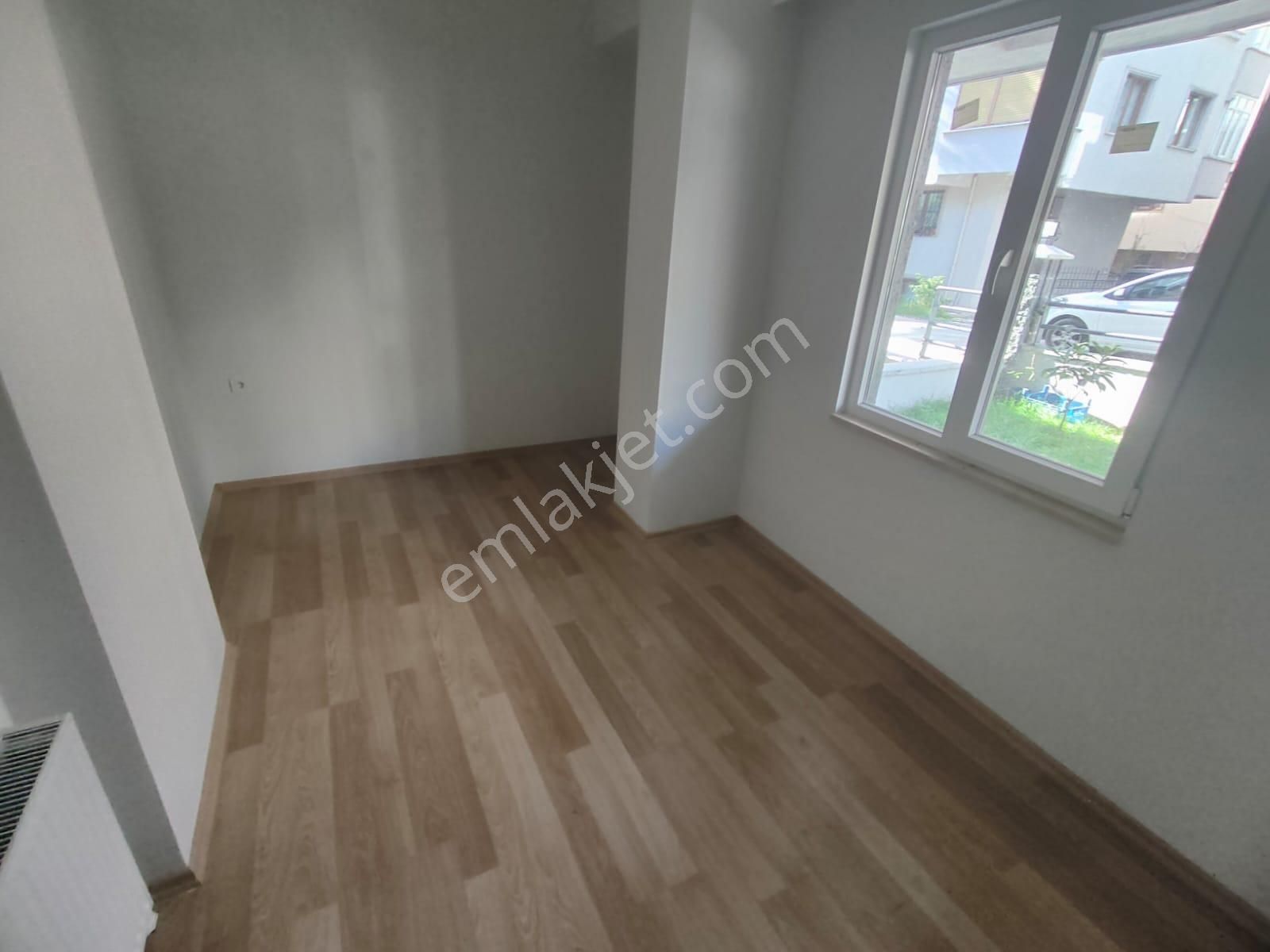 Emlak Dünyasından Maltepe Altıntepede 1+1 Bahçe Kullanımlı - Görsel 7