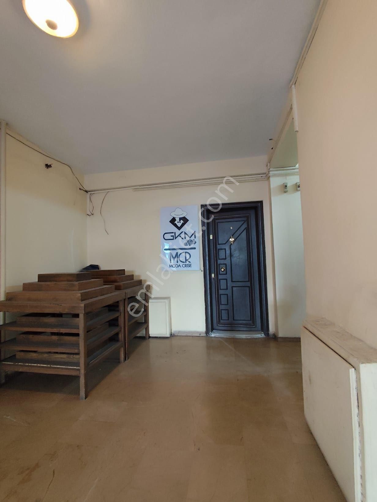 Doktorlar Caddesinde Kiralık Ofis - Görsel 3