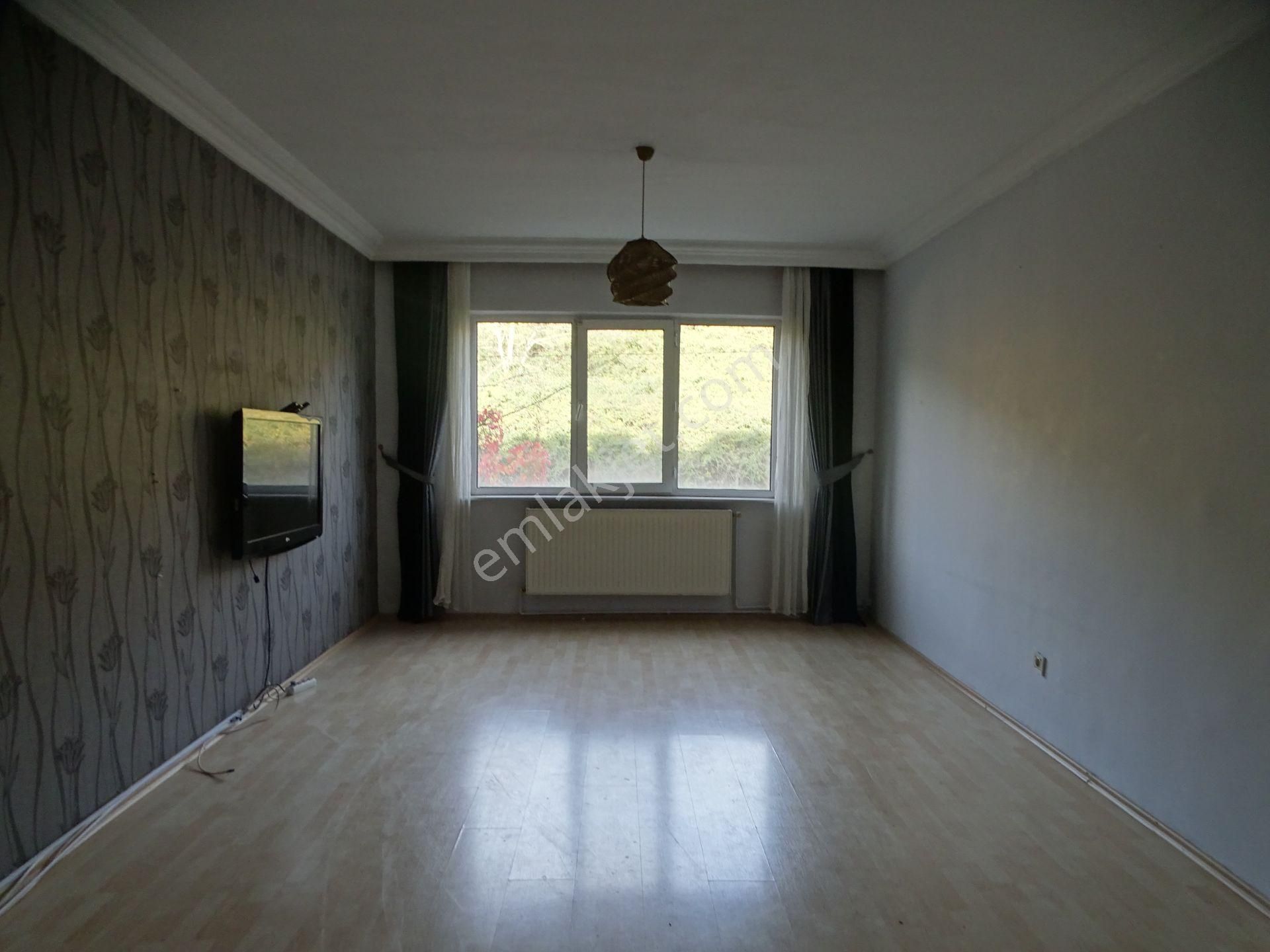 Sarıyer İstinye Boğaziçi Sitesinde Kiralık 3+1 Kombili - Görsel 3