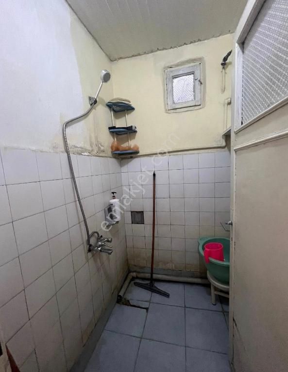 Şehir Merkezin'de 4 Katlı Binanın 4.katı 110 M² 3 Odalı Kombili Kü.ükmustafa Gülük Mah. - Görsel 8
