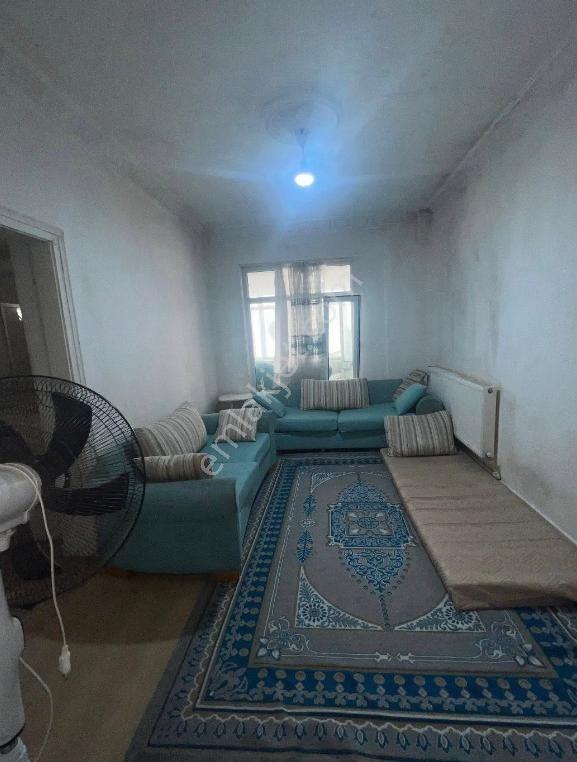 Şehir Merkezin'de 4 Katlı Binanın 4.katı 110 M² 3 Odalı Kombili Kü.ükmustafa Gülük Mah. - Görsel 9