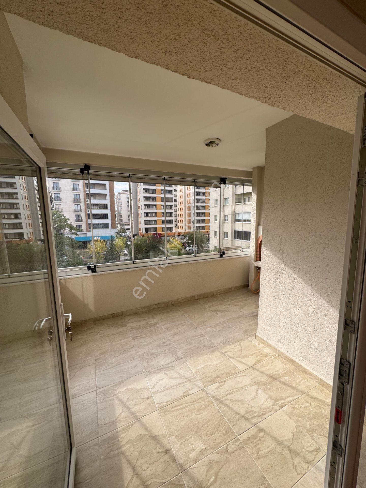 Bahar'dan Nilüfer'in Köklü Sitelerinden Özüçler'de Kiralık Geniş Ve Lüx 3+1 Daire - Görsel 8
