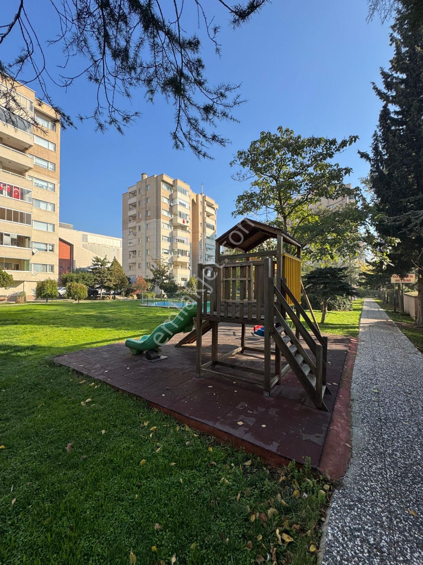 Bahar'dan Nilüfer'in Köklü Sitelerinden Özüçler'de Kiralık Geniş Ve Lüx 3+1 Daire - Görsel 32