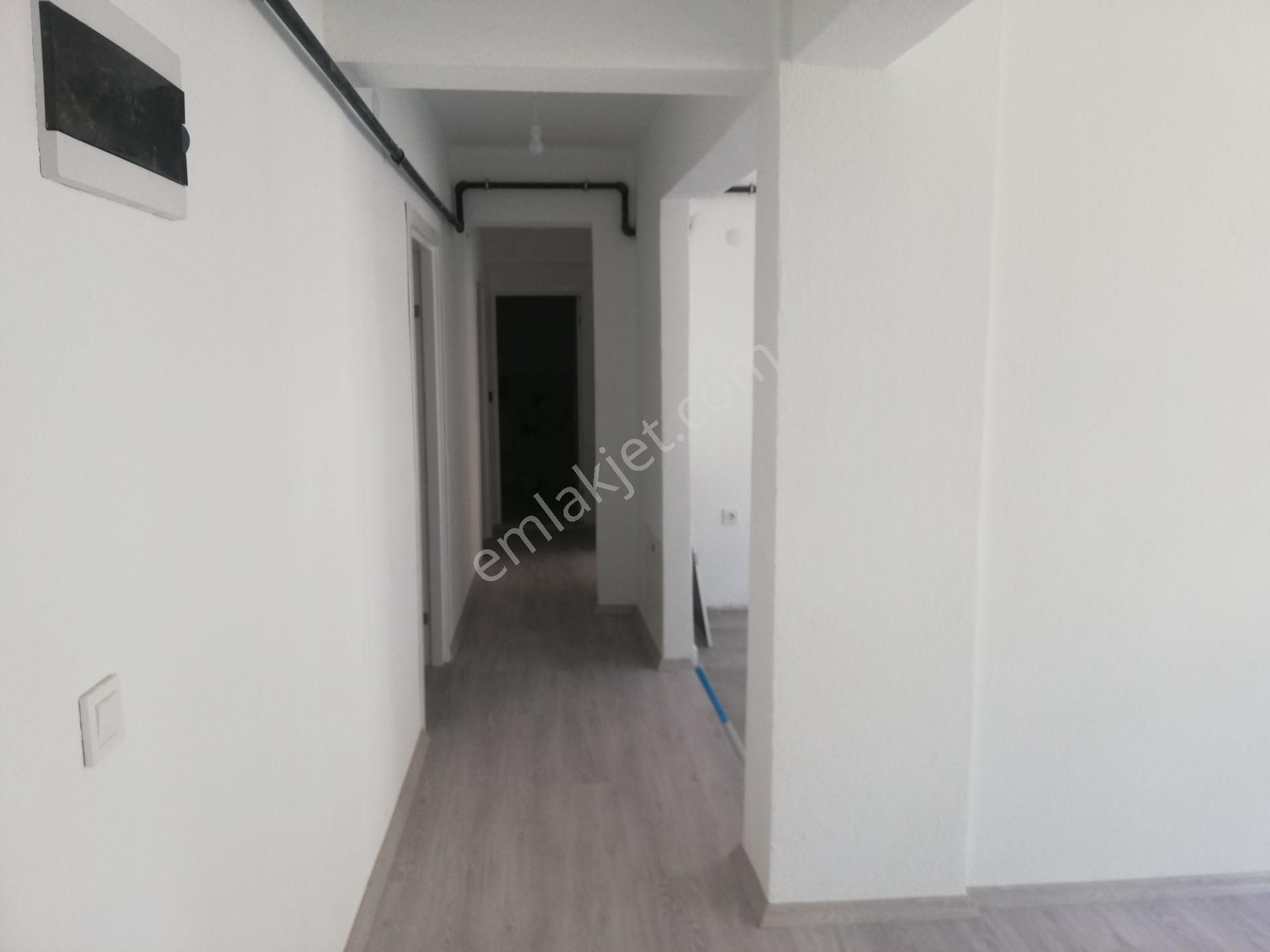 Kemer Köprü Mahallesinde Caddede Komple Bina - Görsel 5