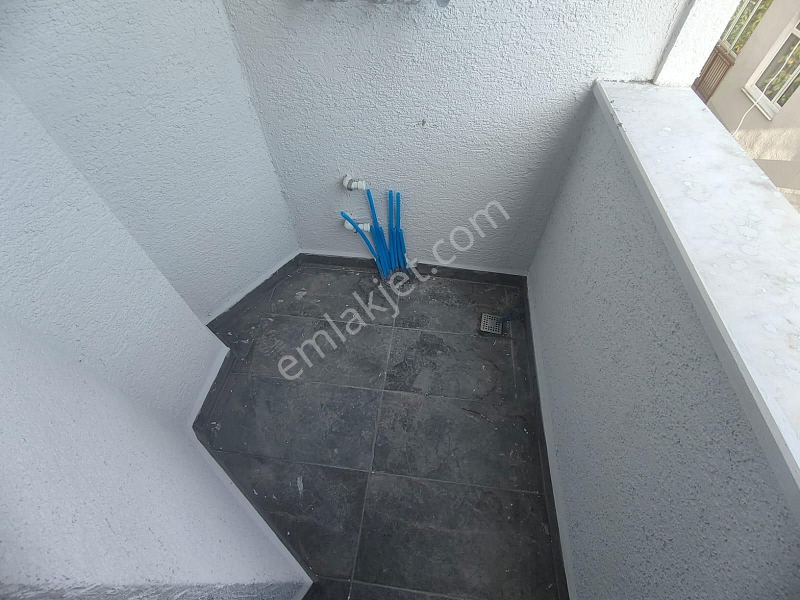 Emlak Dünyasından Altıntepede Ara Kat 2+1 - Görsel 5