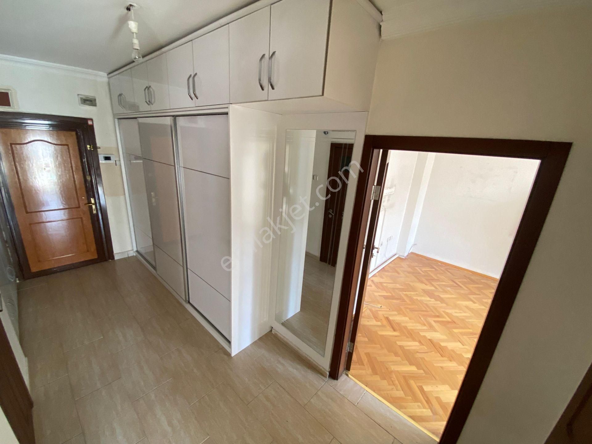 Etlik Mahallesi'nde Cadde Üzerinde 3+1 Daire! - Görsel 24