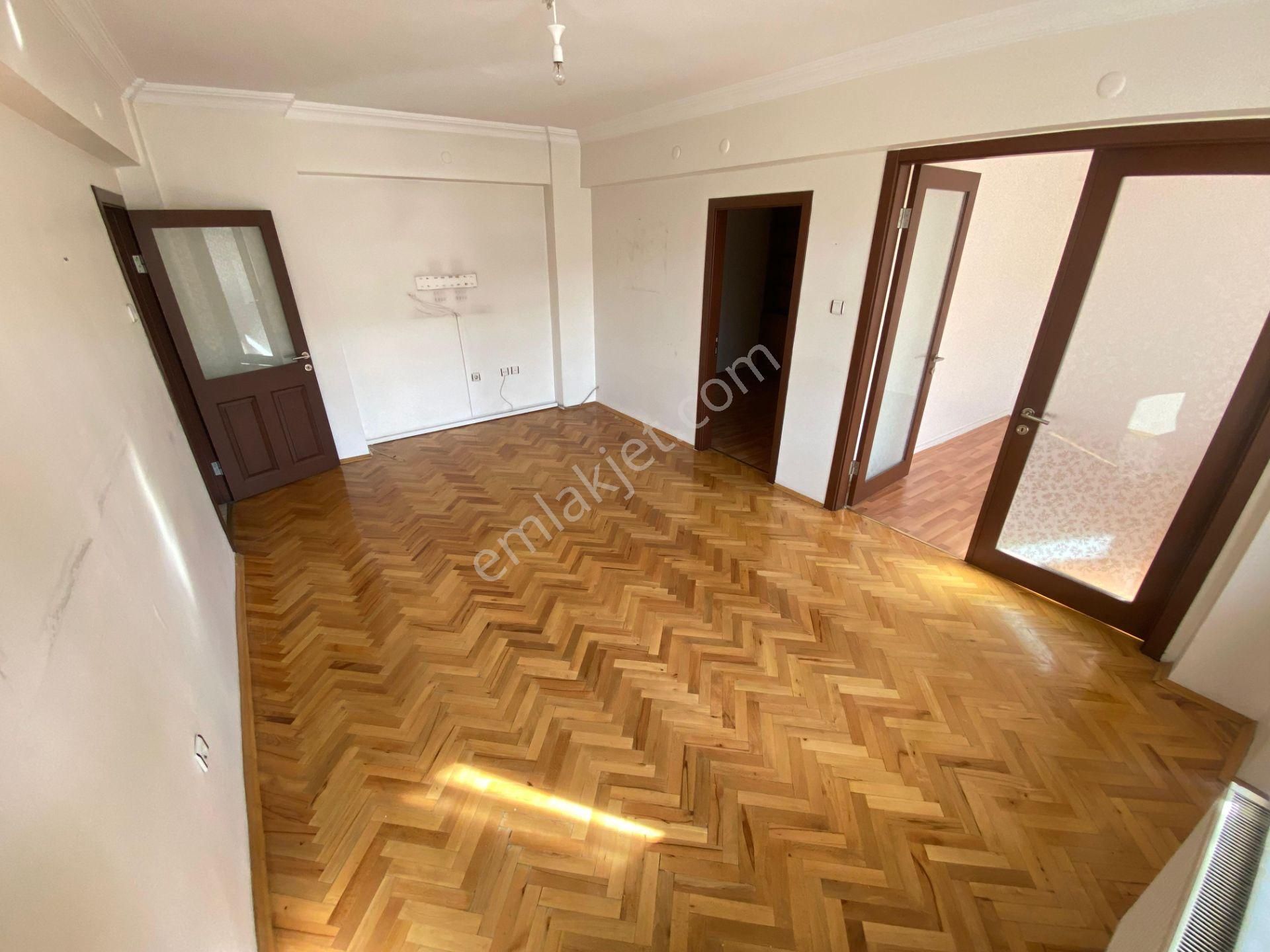 Etlik Mahallesi'nde Cadde Üzerinde 3+1 Daire! - Görsel 8