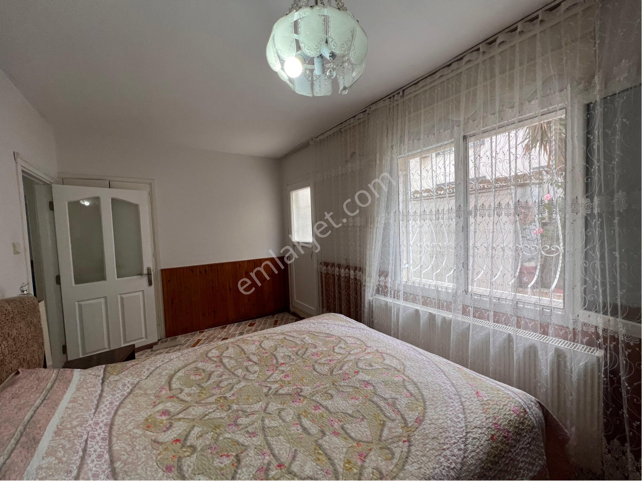 Buca Valirahmibey Mah 2+1 100m2 Ve 1+0 25m2 Satılık Daire - Görsel 10