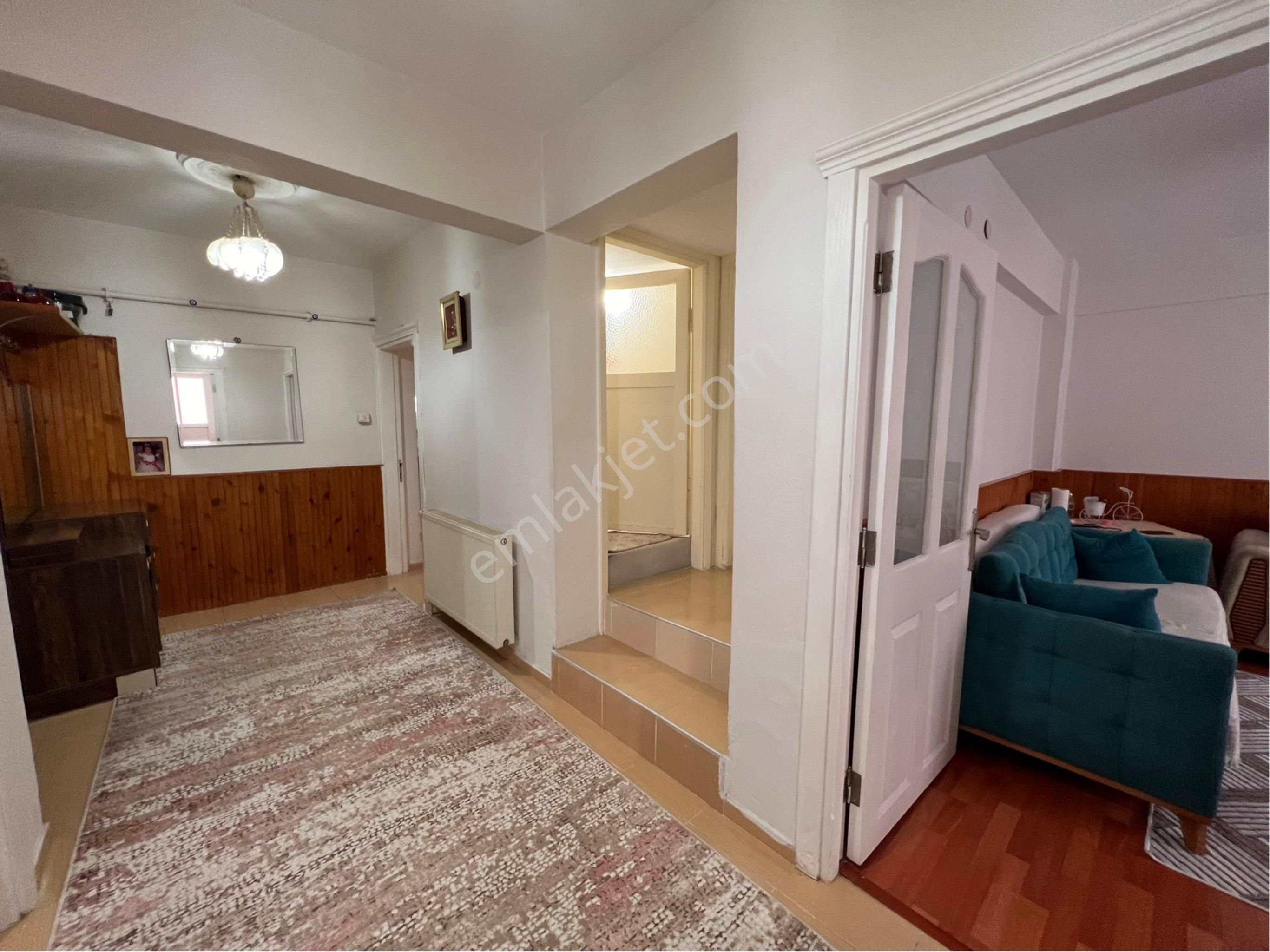 Buca Valirahmibey Mah 2+1 100m2 Ve 1+0 25m2 Satılık Daire - Görsel 24