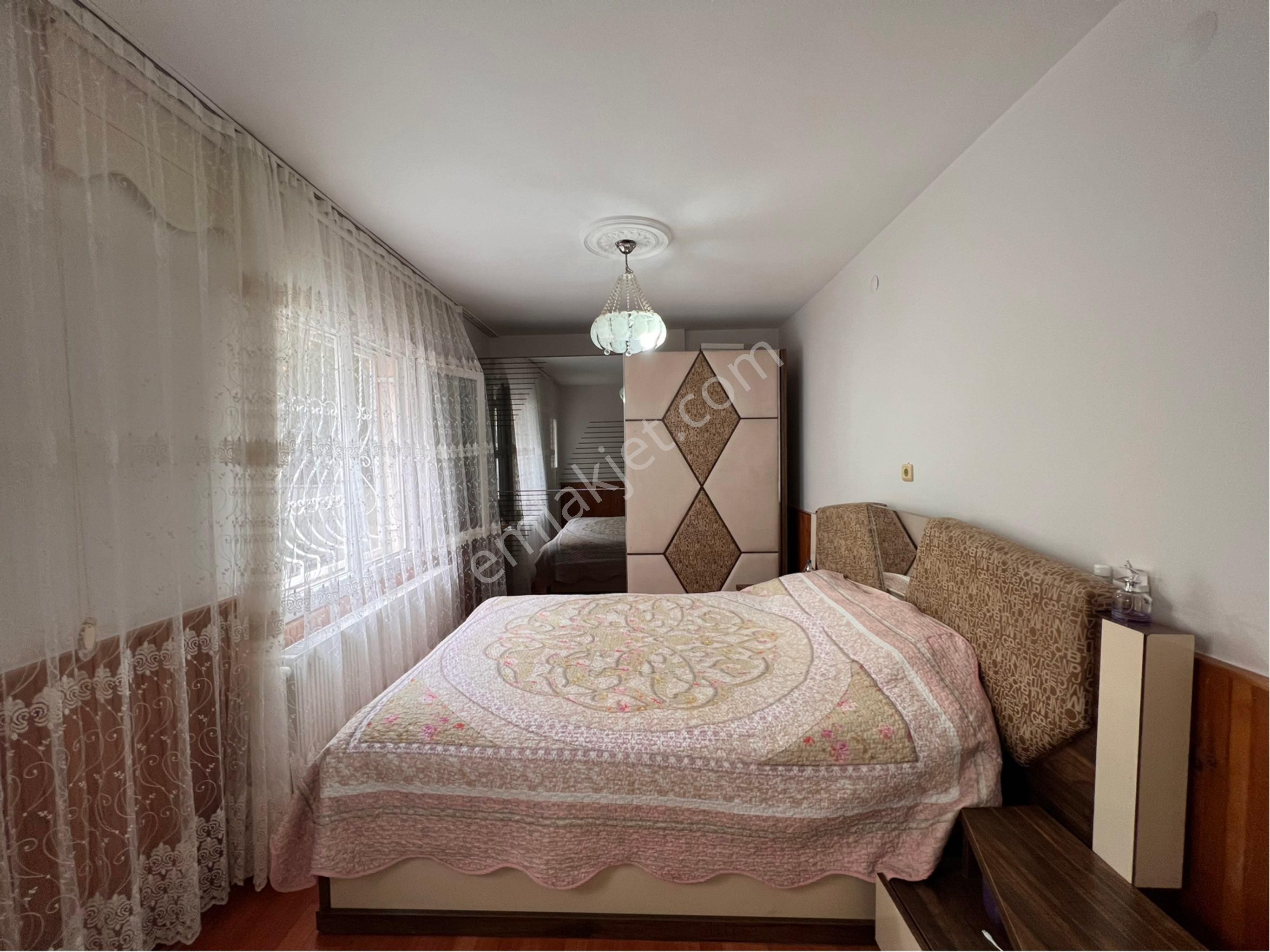 Buca Valirahmibey Mah 2+1 100m2 Ve 1+0 25m2 Satılık Daire - Görsel 8