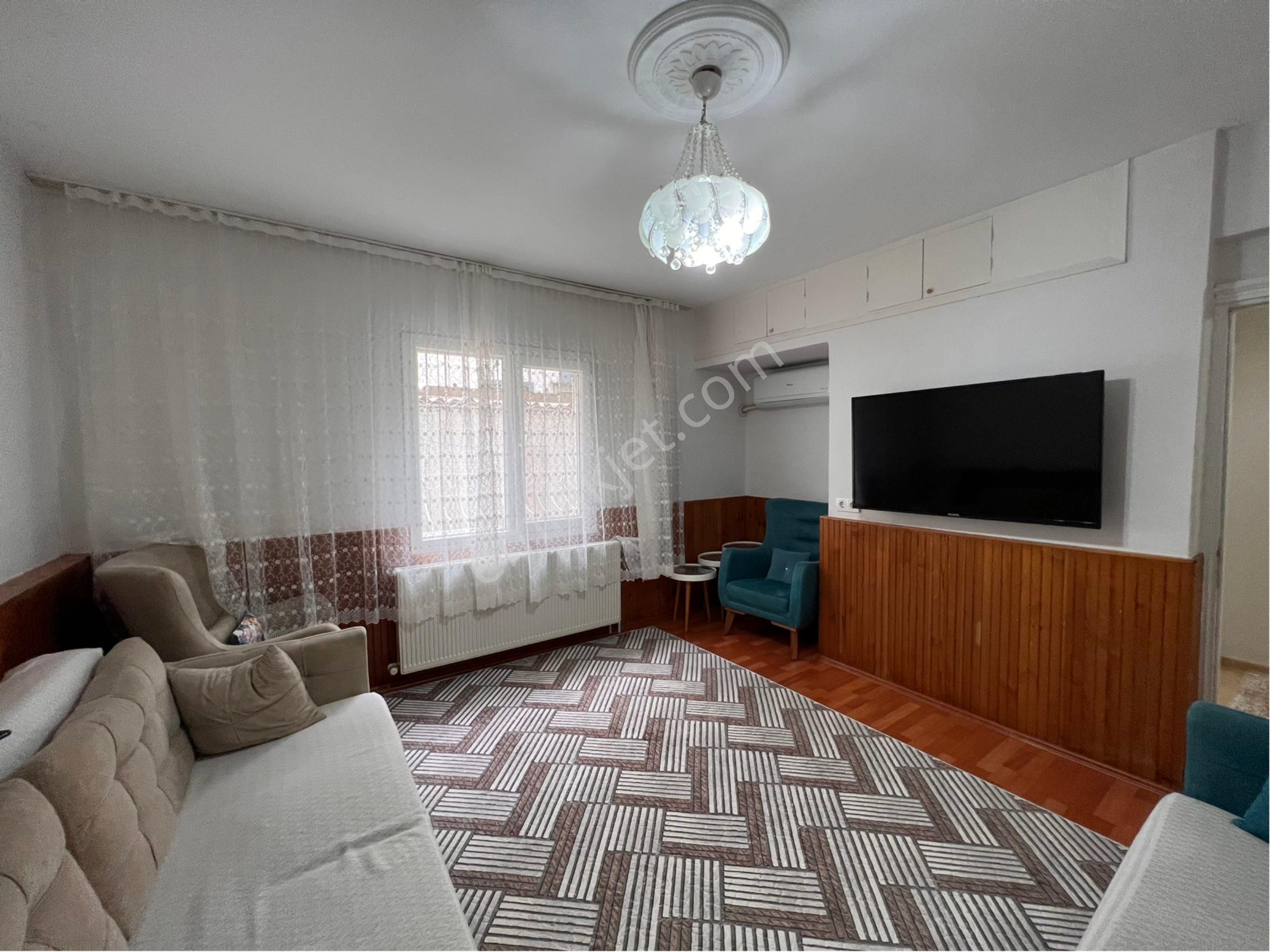Buca Valirahmibey Mah 2+1 100m2 Ve 1+0 25m2 Satılık Daire - Görsel 2
