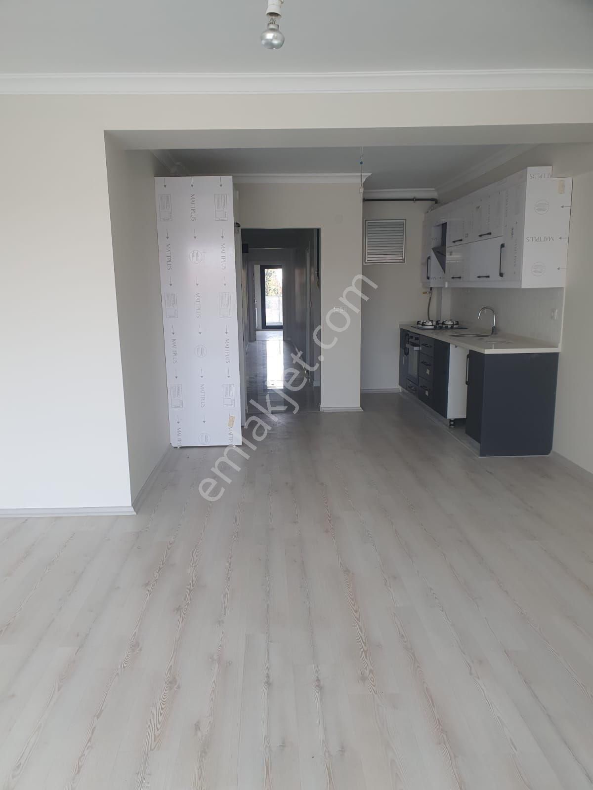 Güvenci'den Bostanlı'da 2+1,100 M² - Görsel 2