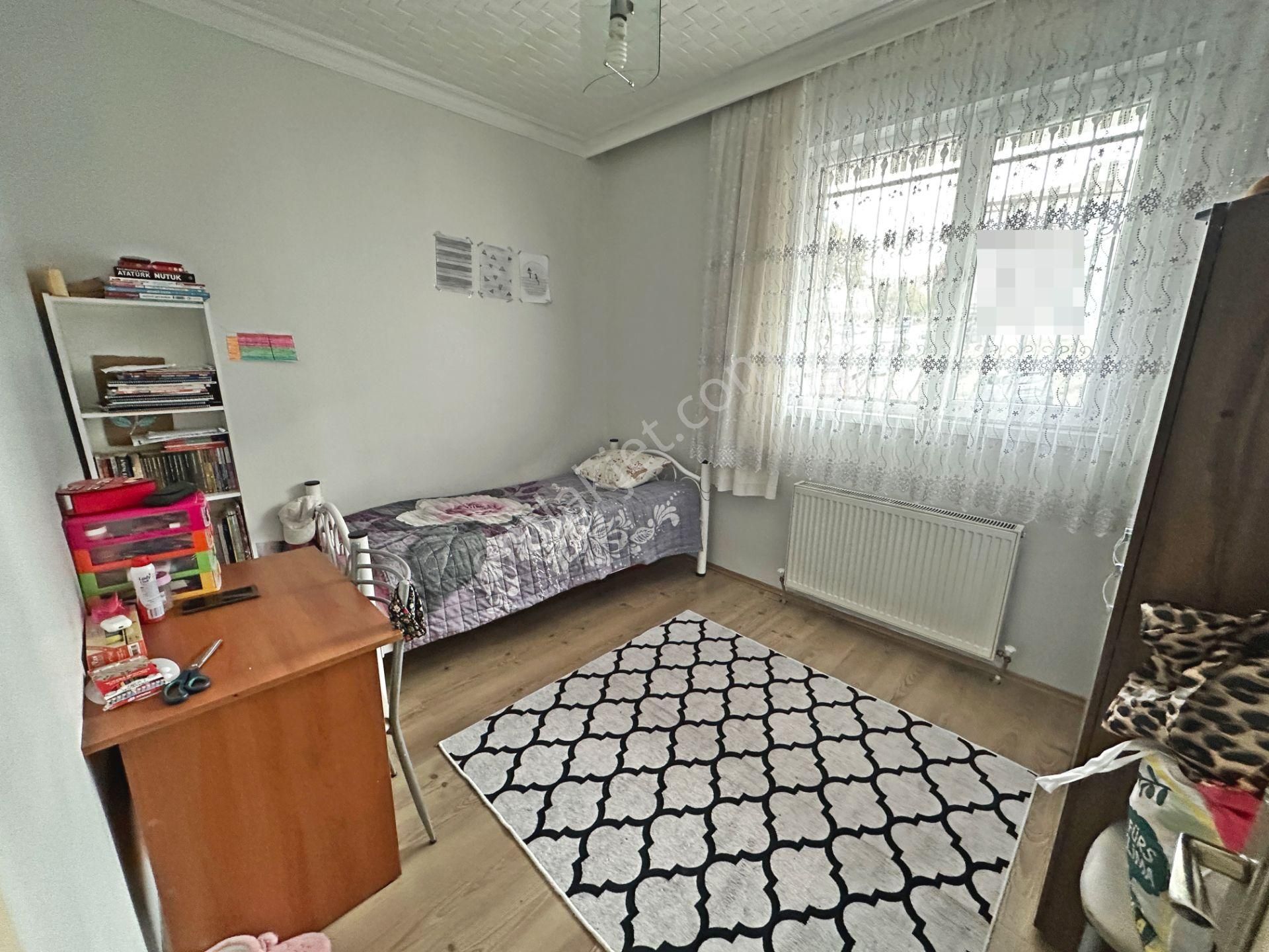 Hocalı Cadde Üzerinde Ön Cephe Balkonlu Ebeveyn Banyolu 3+1 Satılık Daire - Görsel 13