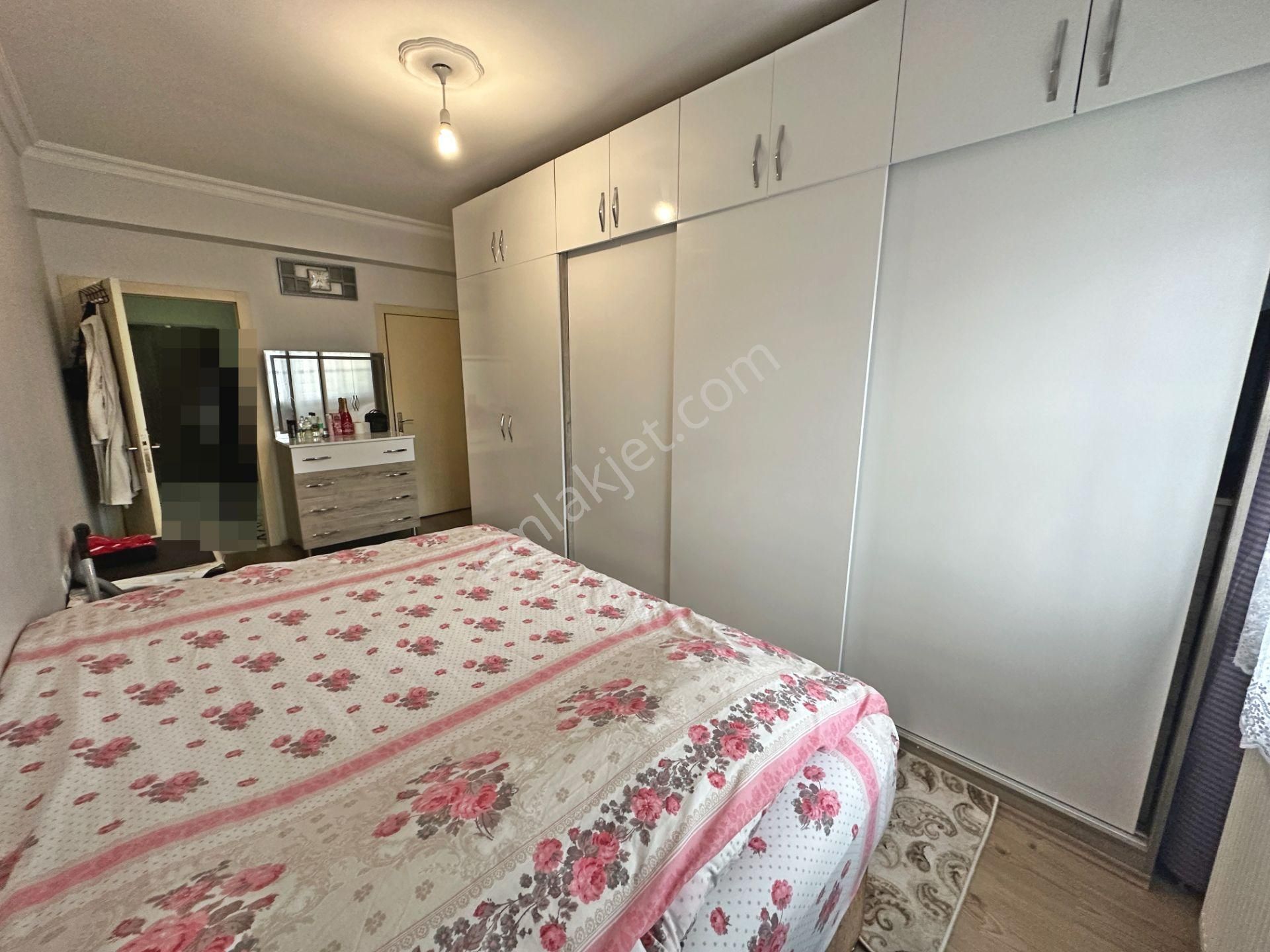 Hocalı Cadde Üzerinde Ön Cephe Balkonlu Ebeveyn Banyolu 3+1 Satılık Daire - Görsel 18