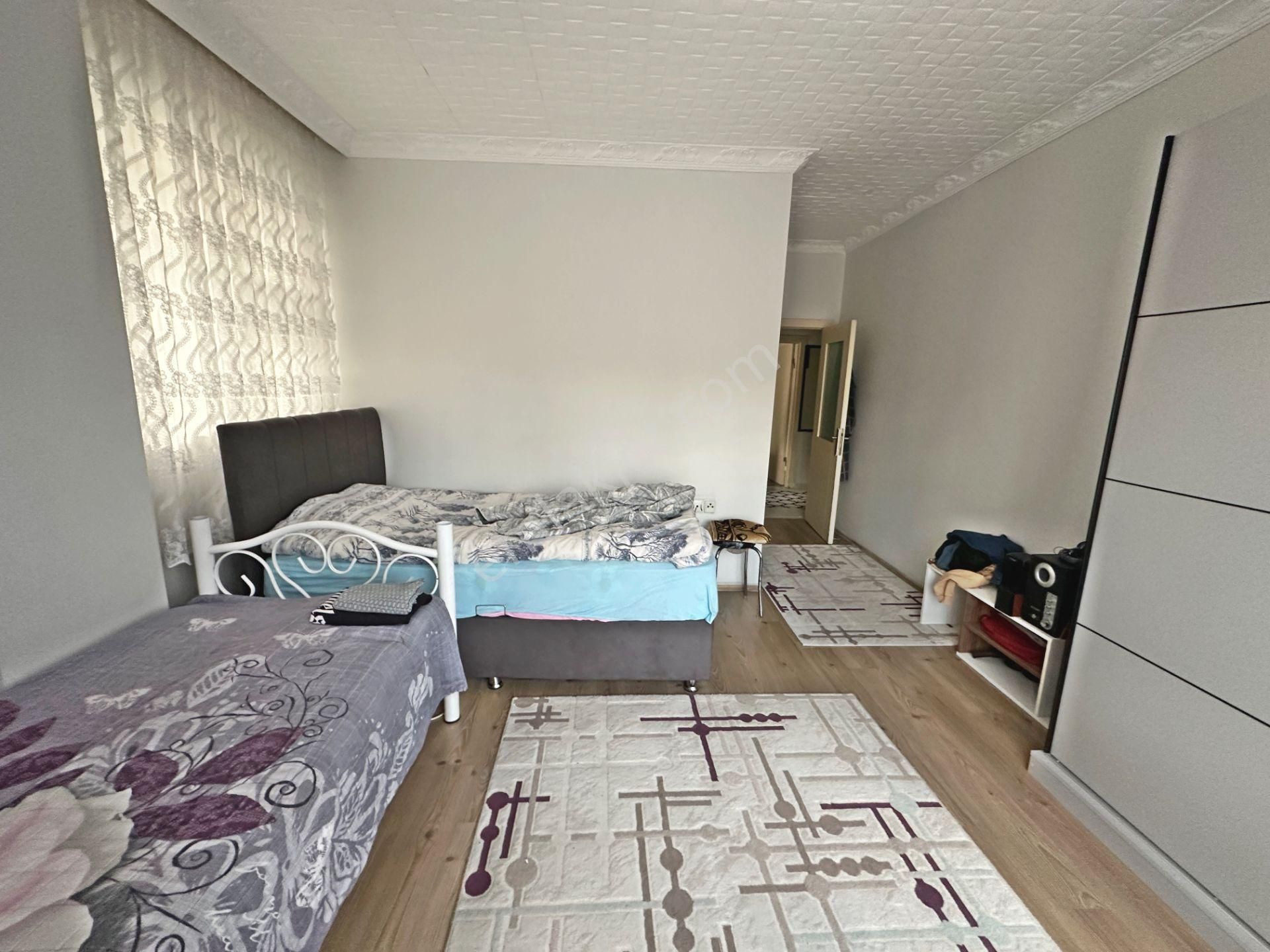 Hocalı Cadde Üzerinde Ön Cephe Balkonlu Ebeveyn Banyolu 3+1 Satılık Daire - Görsel 12