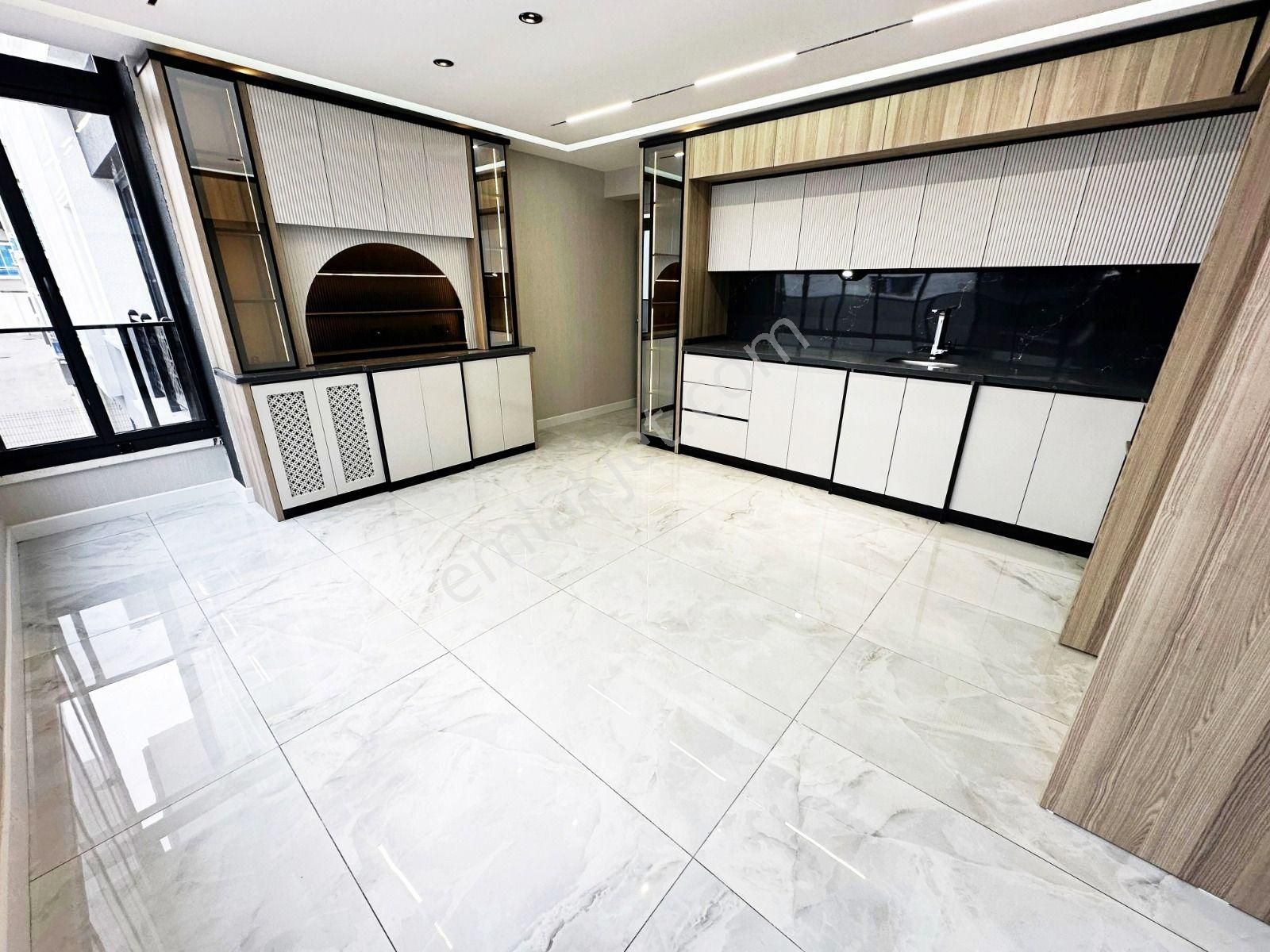 Ovacık Mahallesi'nde Sıfır Binada Full Lüks Yapılı 3+1 Daire! - Görsel 2