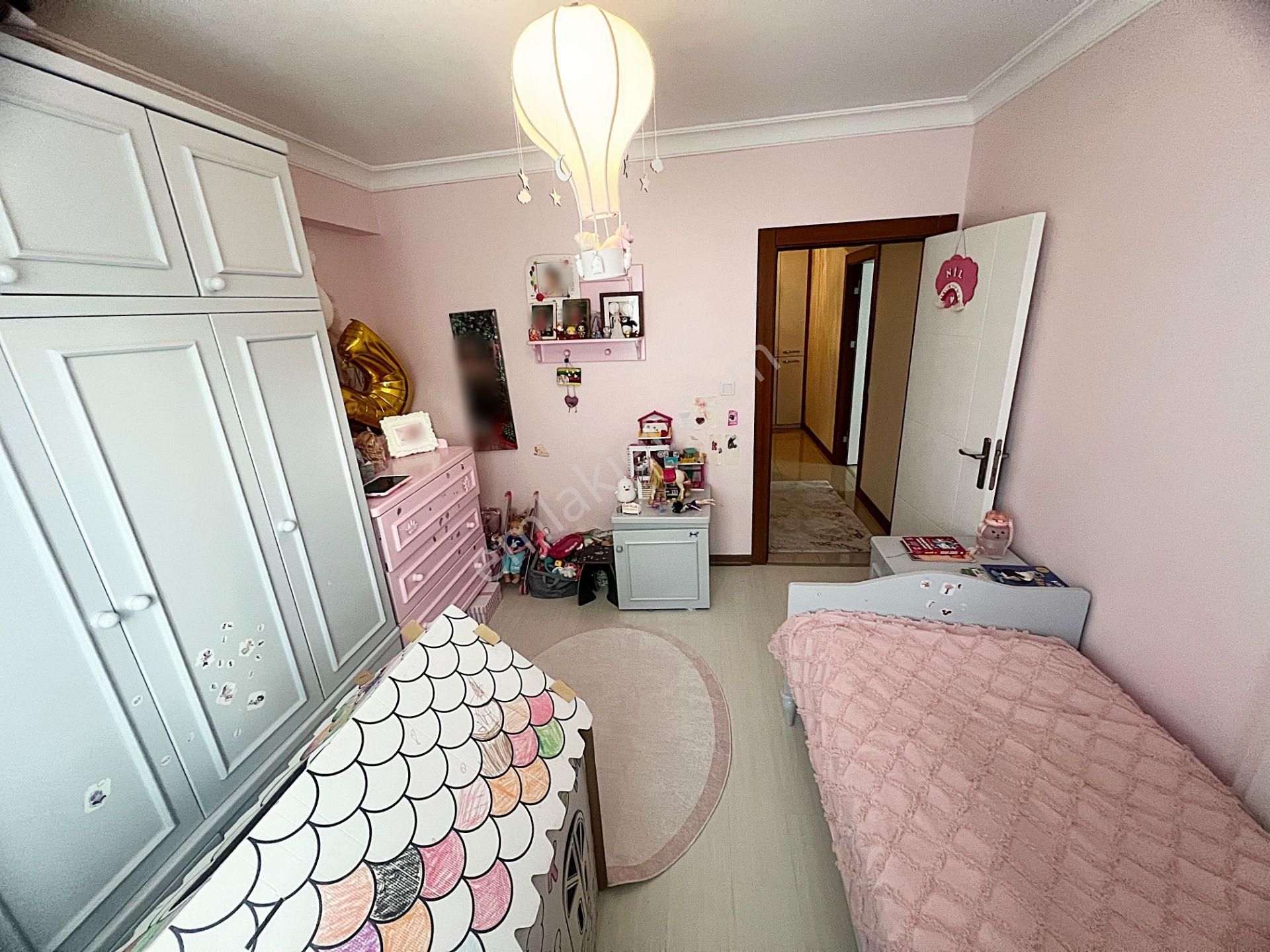 Avcılarda Çarşamba Pazarı Yanı Kök Tapu Ful Yapılı İskanlı 9.kat - Görsel 13