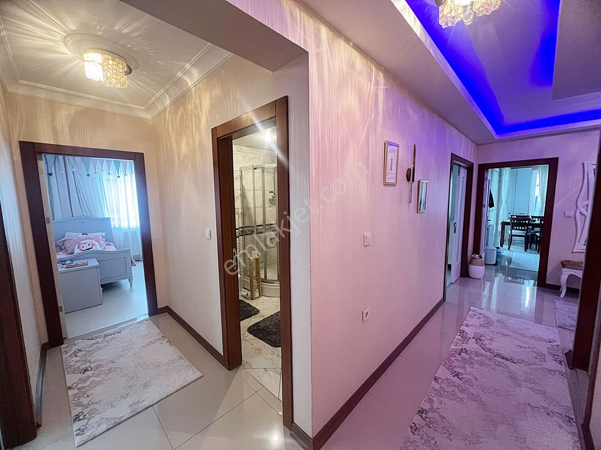 Avcılarda Çarşamba Pazarı Yanı Kök Tapu Ful Yapılı İskanlı 9.kat - Görsel 24