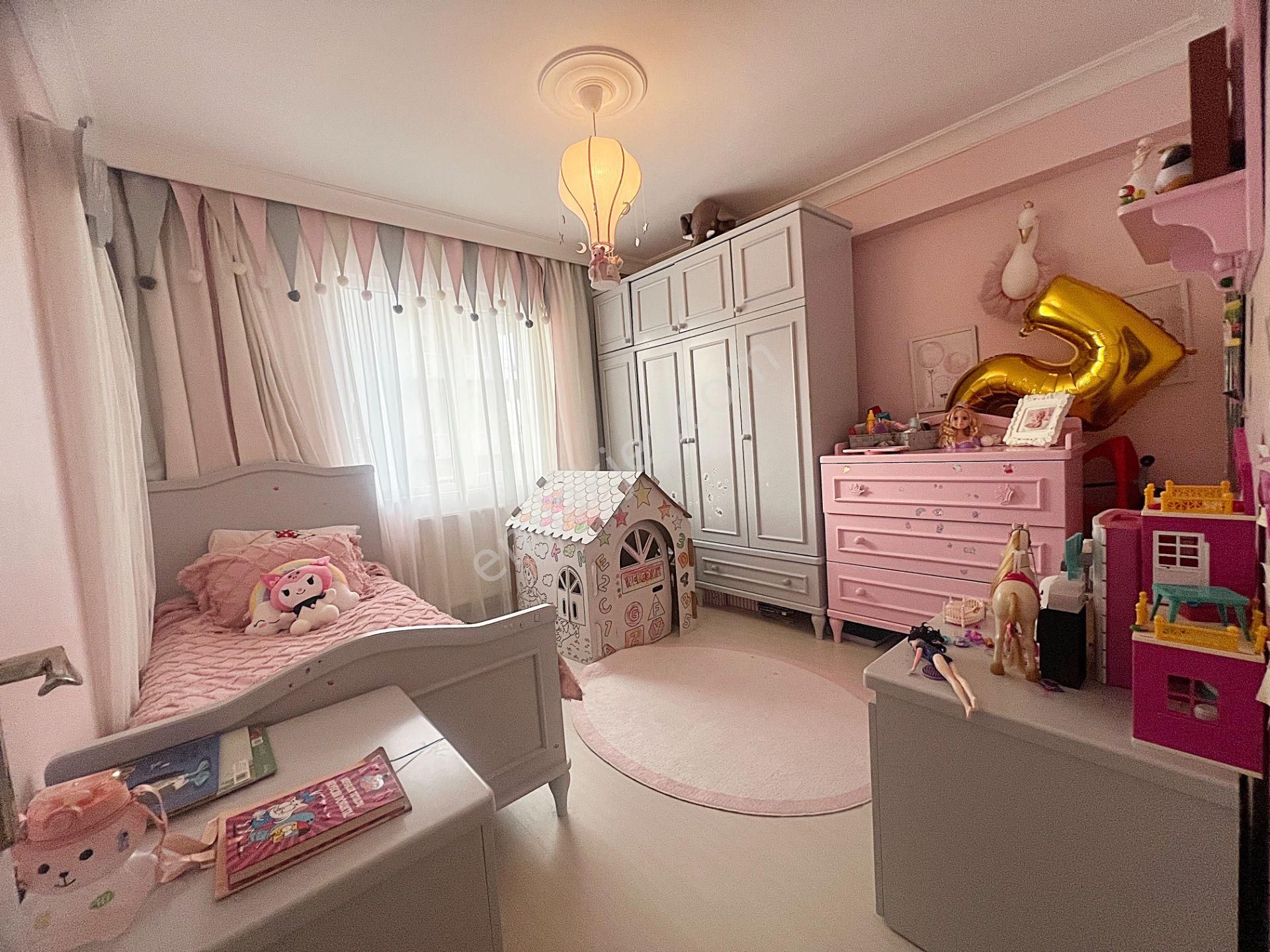 Avcılarda Çarşamba Pazarı Yanı Kök Tapu Ful Yapılı İskanlı 9.kat - Görsel 14