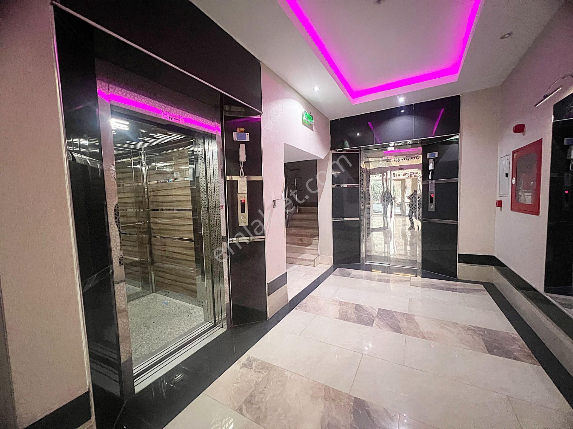 Avcılarda Çarşamba Pazarı Yanı Kök Tapu Ful Yapılı İskanlı 9.kat - Görsel 34