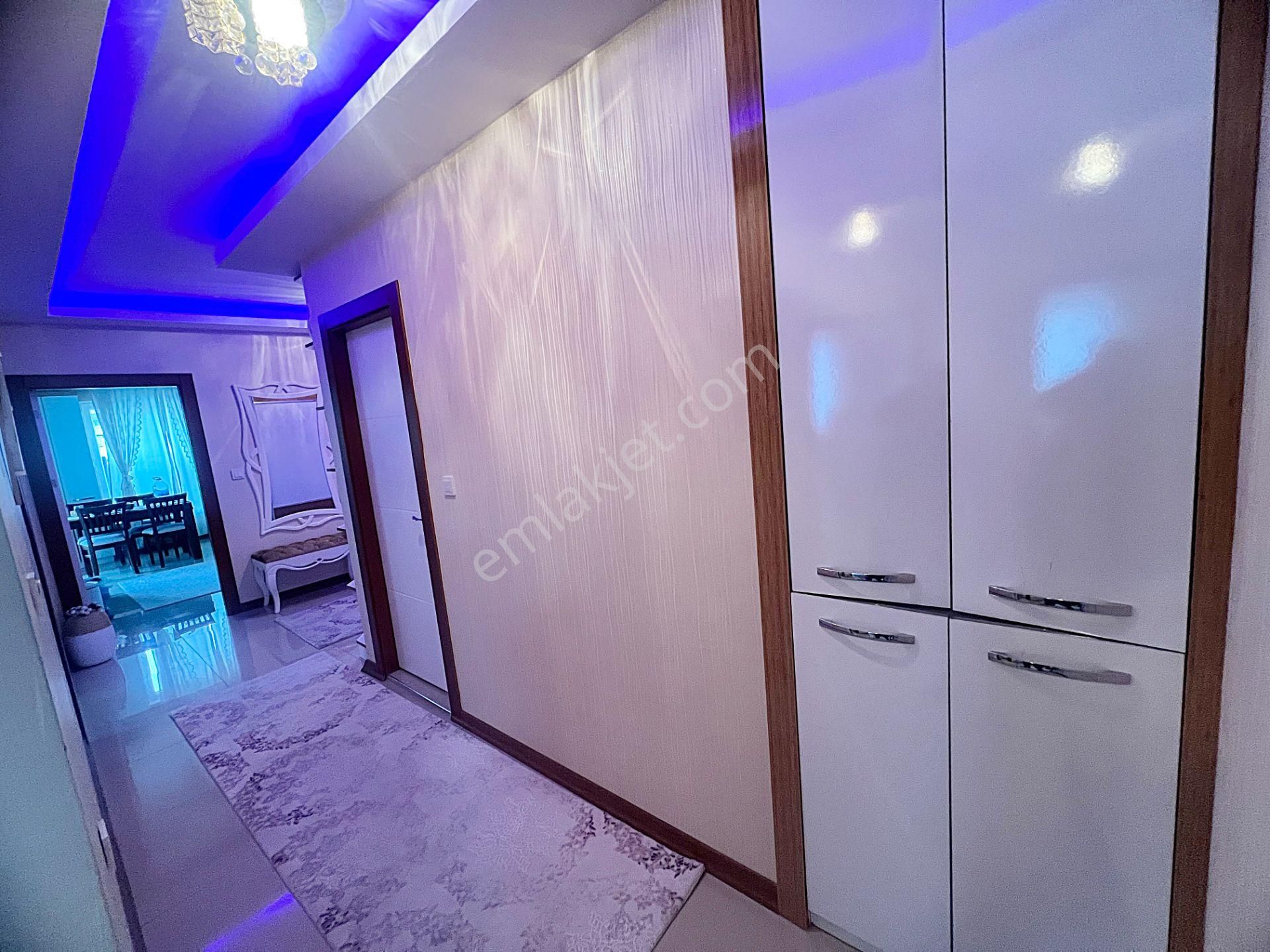 Avcılarda Çarşamba Pazarı Yanı Kök Tapu Ful Yapılı İskanlı 9.kat - Görsel 25