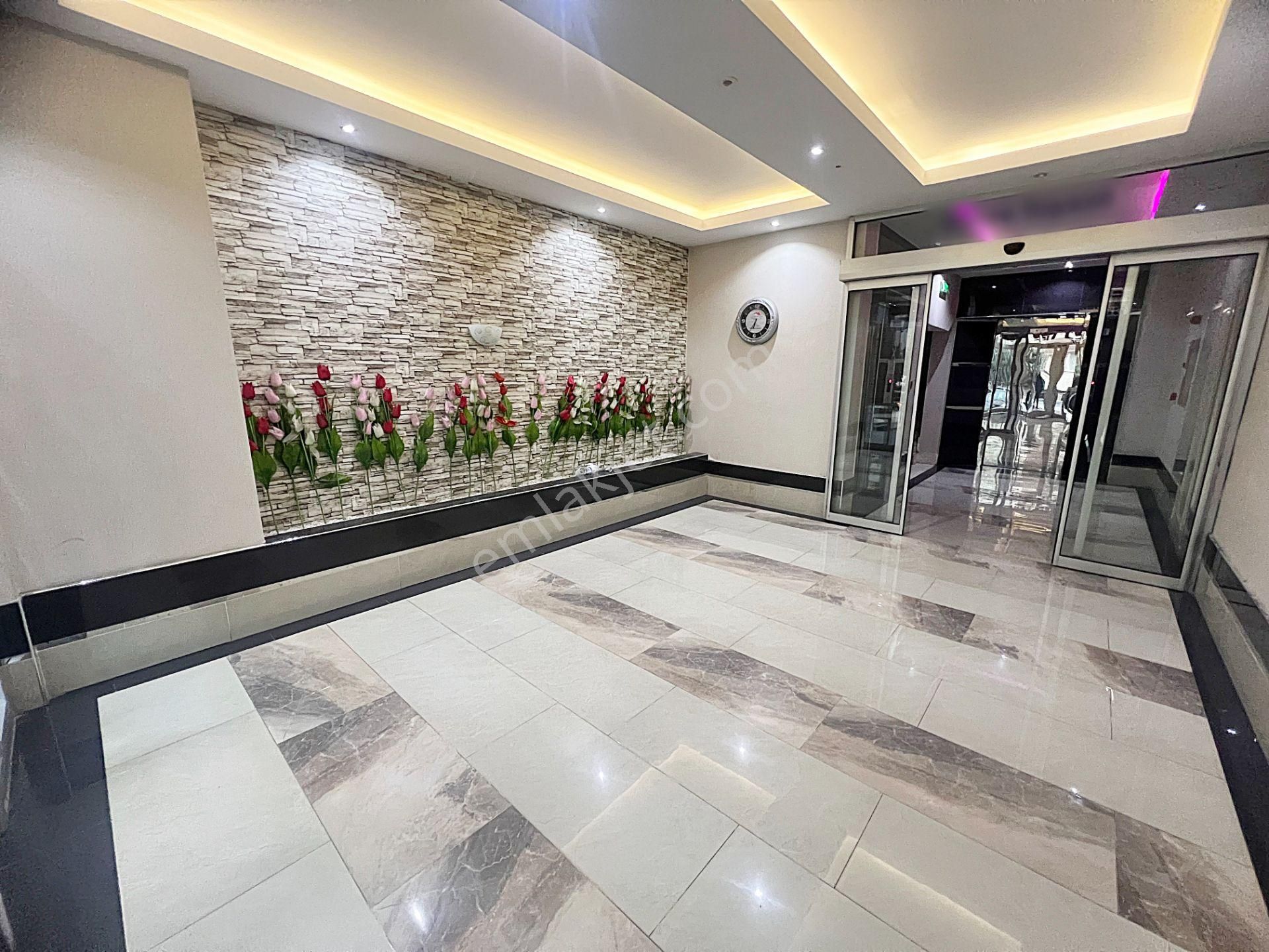 Avcılarda Çarşamba Pazarı Yanı Kök Tapu Ful Yapılı İskanlı 9.kat - Görsel 35