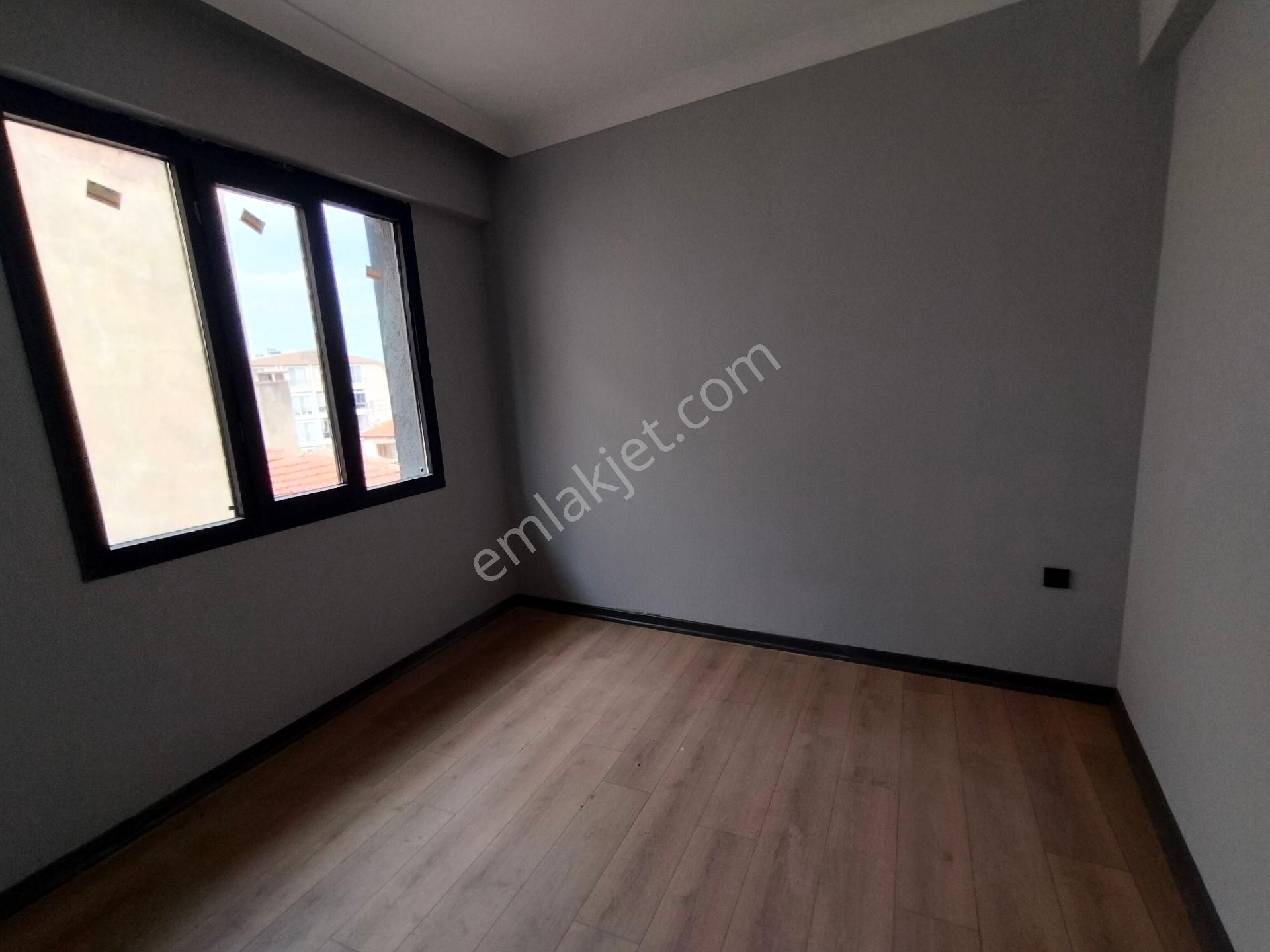 Balıkesir Burhaniye Mahkeme Mahallesi Nde Bulunan 2+1 - Görsel 11