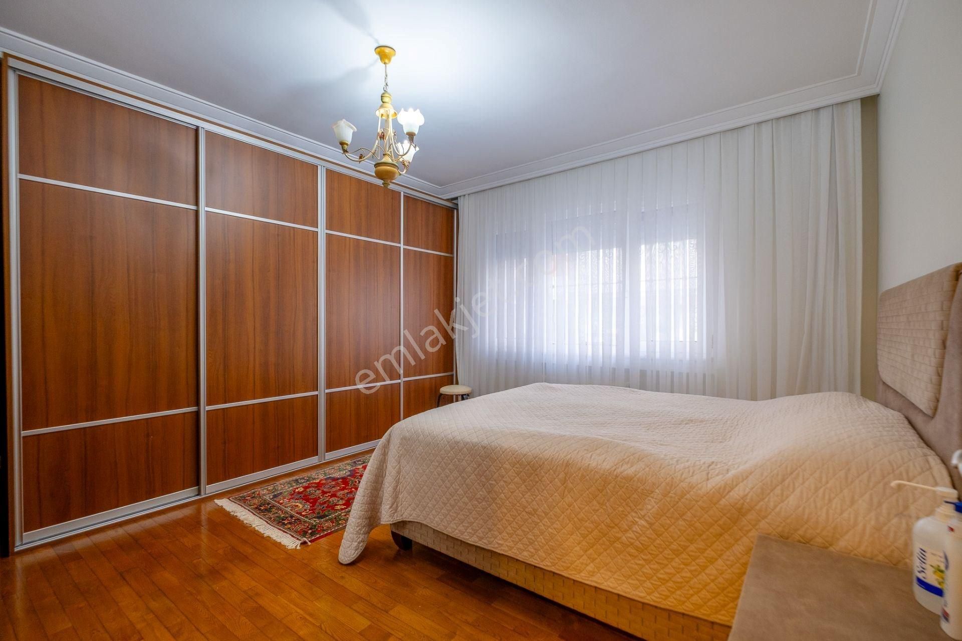 Florya Adakale Blg. Teraslı 4+1 220m2 Bakımlı Satılık Daire - Görsel 21