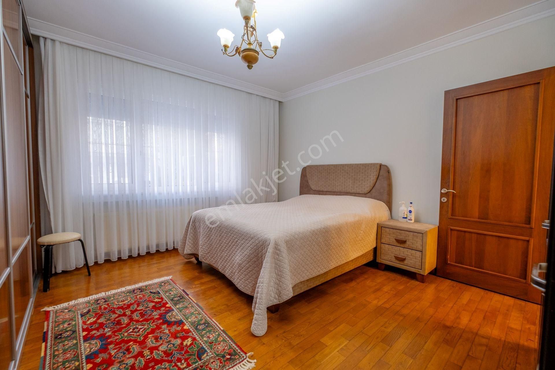 Florya Adakale Blg. Teraslı 4+1 220m2 Bakımlı Satılık Daire - Görsel 25