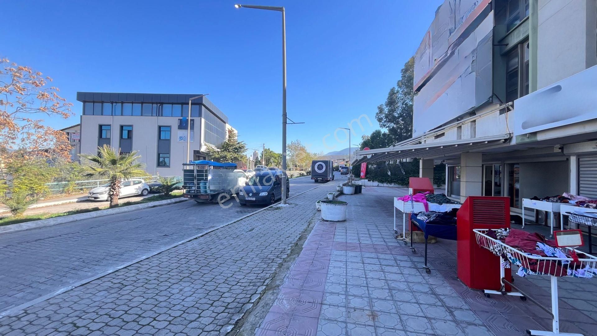 Mtk Sitesinde Satılık Cadde Üstü Prestijli 800 M2lik Komple Bina - Görsel 5