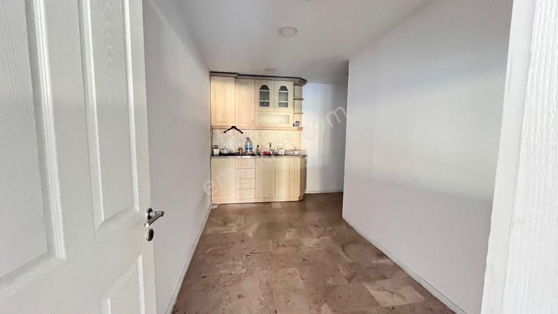 Mtk Sitesinde Satılık Cadde Üstü Prestijli 800 M2lik Komple Bina - Görsel 12