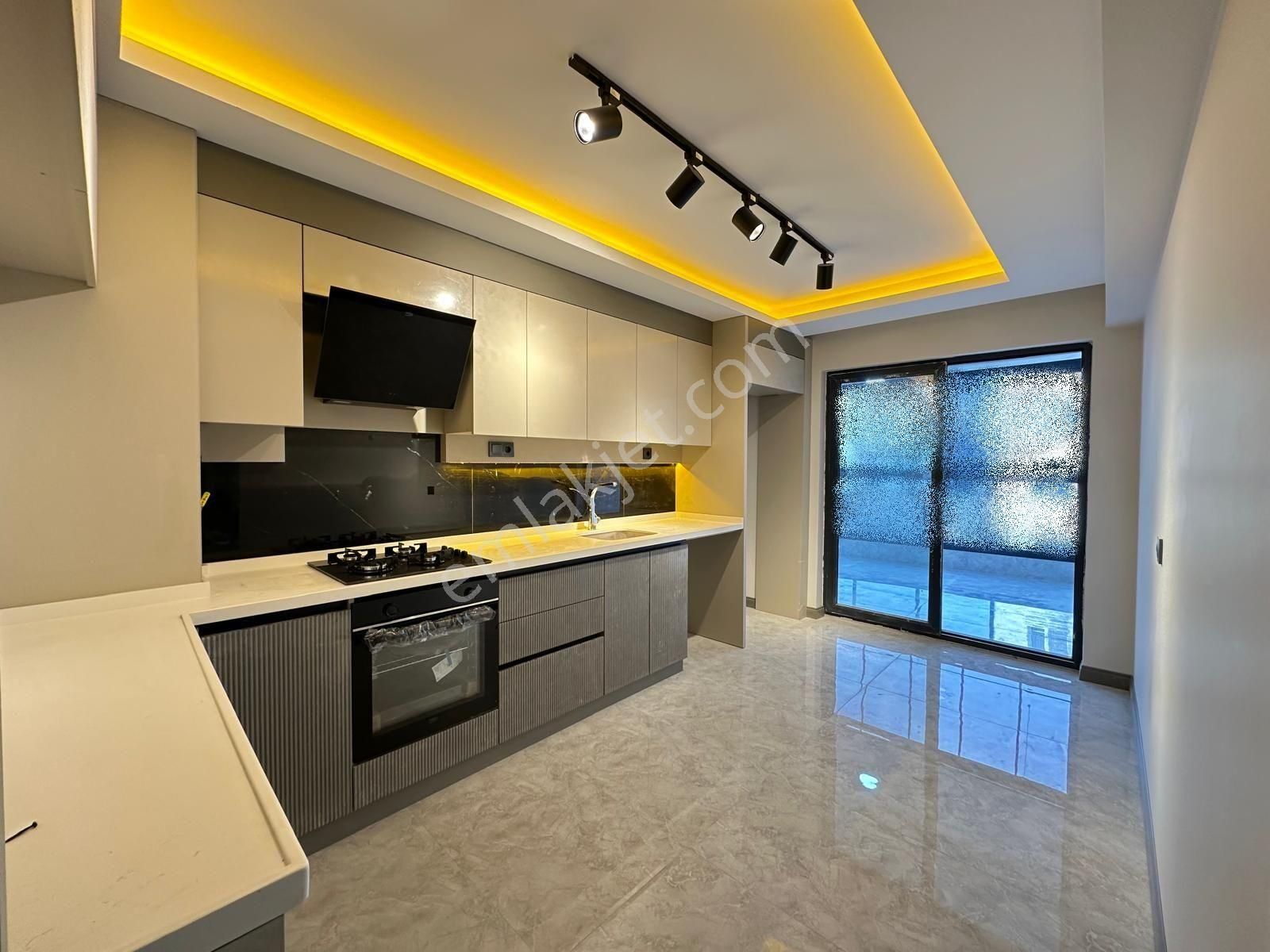 Mustafa Kemal'de 3+1 Yerden Isıtmalı Lüx Yapılı Satılık Daireler