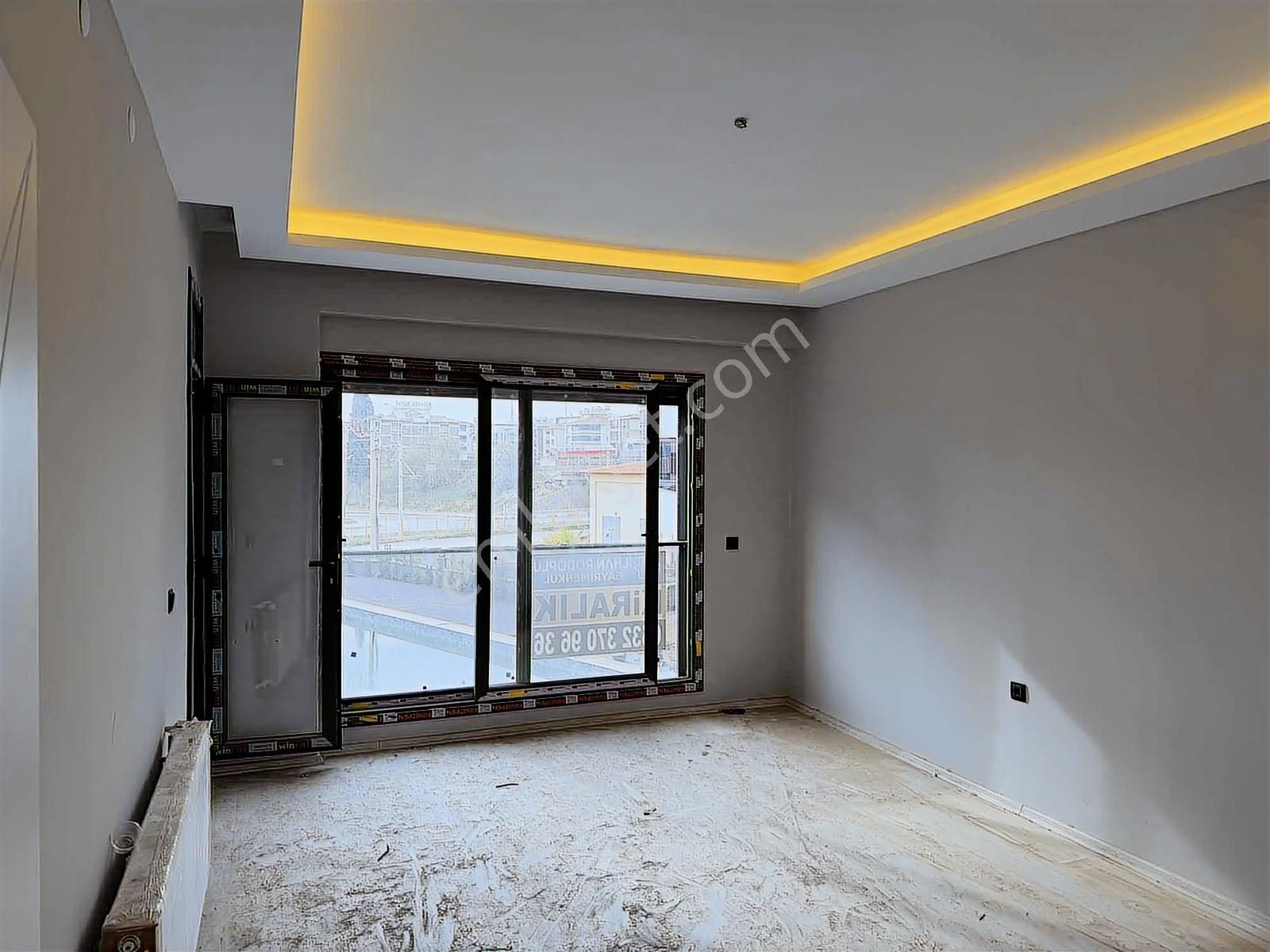 İlhan Rodoplu'dan Havuzlu Sitede Kiralık Daire - Görsel 24