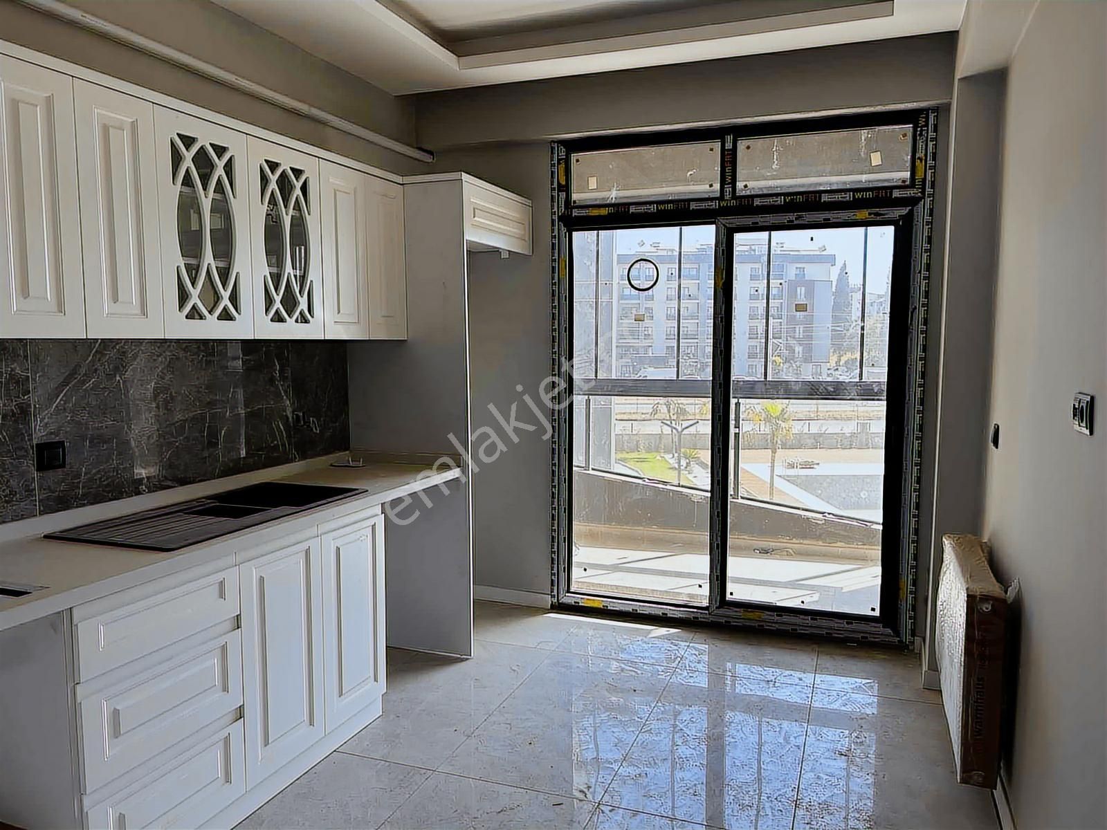 İlhan Rodoplu'dan Havuzlu Sitede Kiralık Daire - Görsel 9