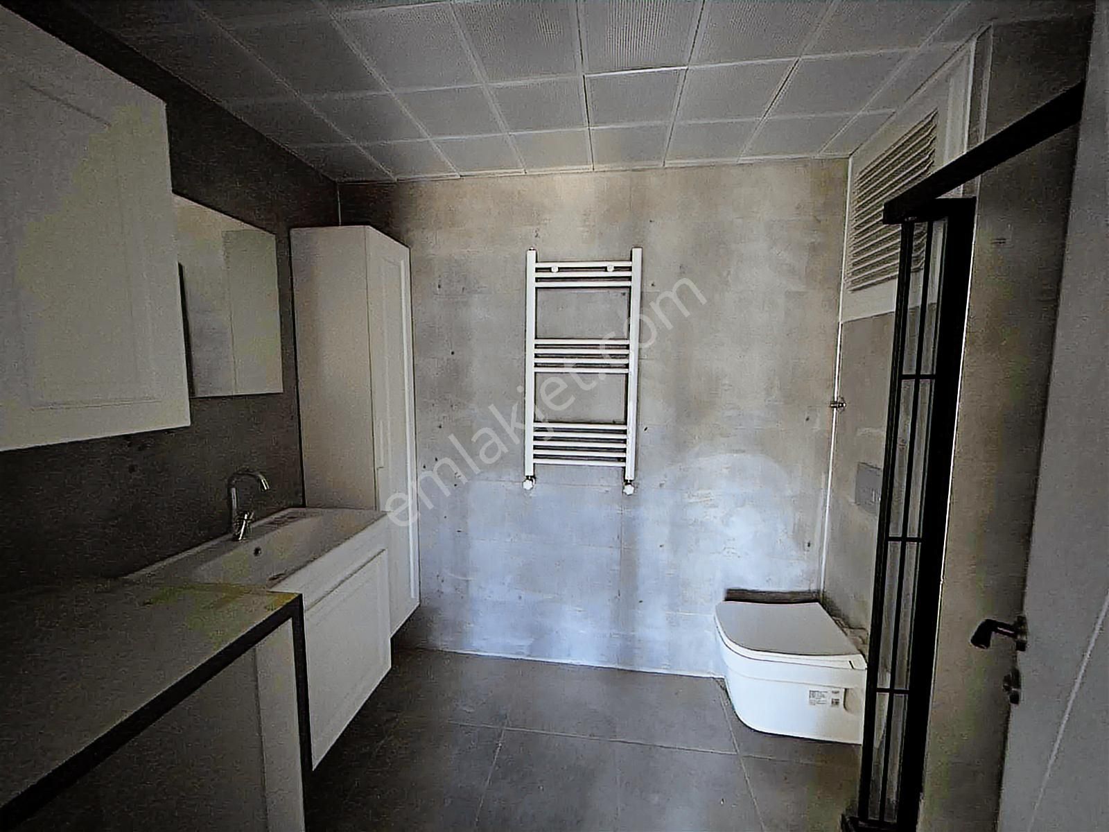 İlhan Rodoplu'dan Havuzlu Sitede Kiralık Daire - Görsel 12