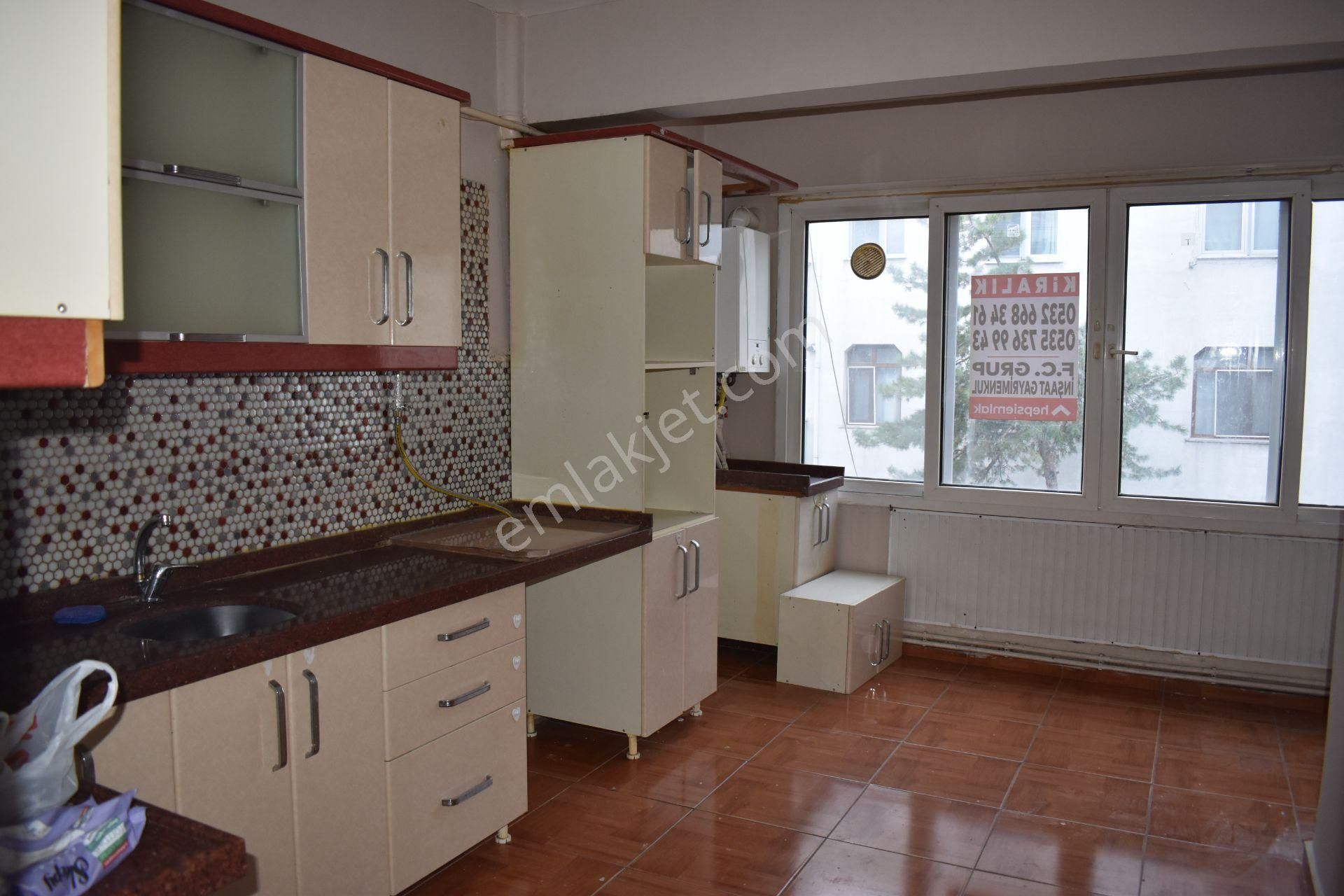 Büyükçekmece Fatih Mah İçi Yapılı Temiz Merkezi Geniş 3+1 Kiralık Daire - Görsel 8