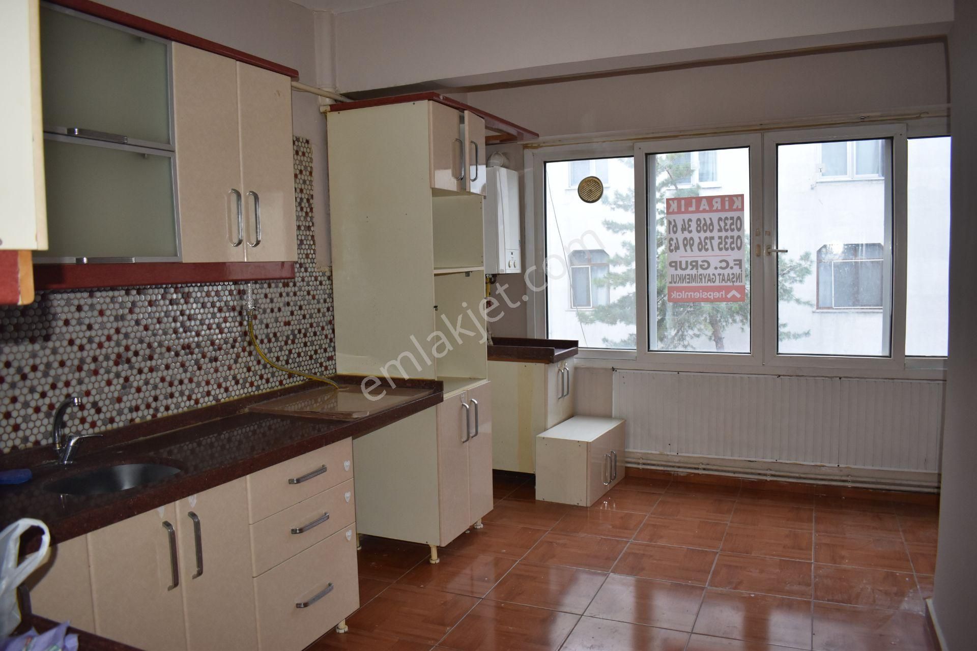 Büyükçekmece Fatih Mah İçi Yapılı Temiz Merkezi Geniş 3+1 Kiralık Daire - Görsel 9