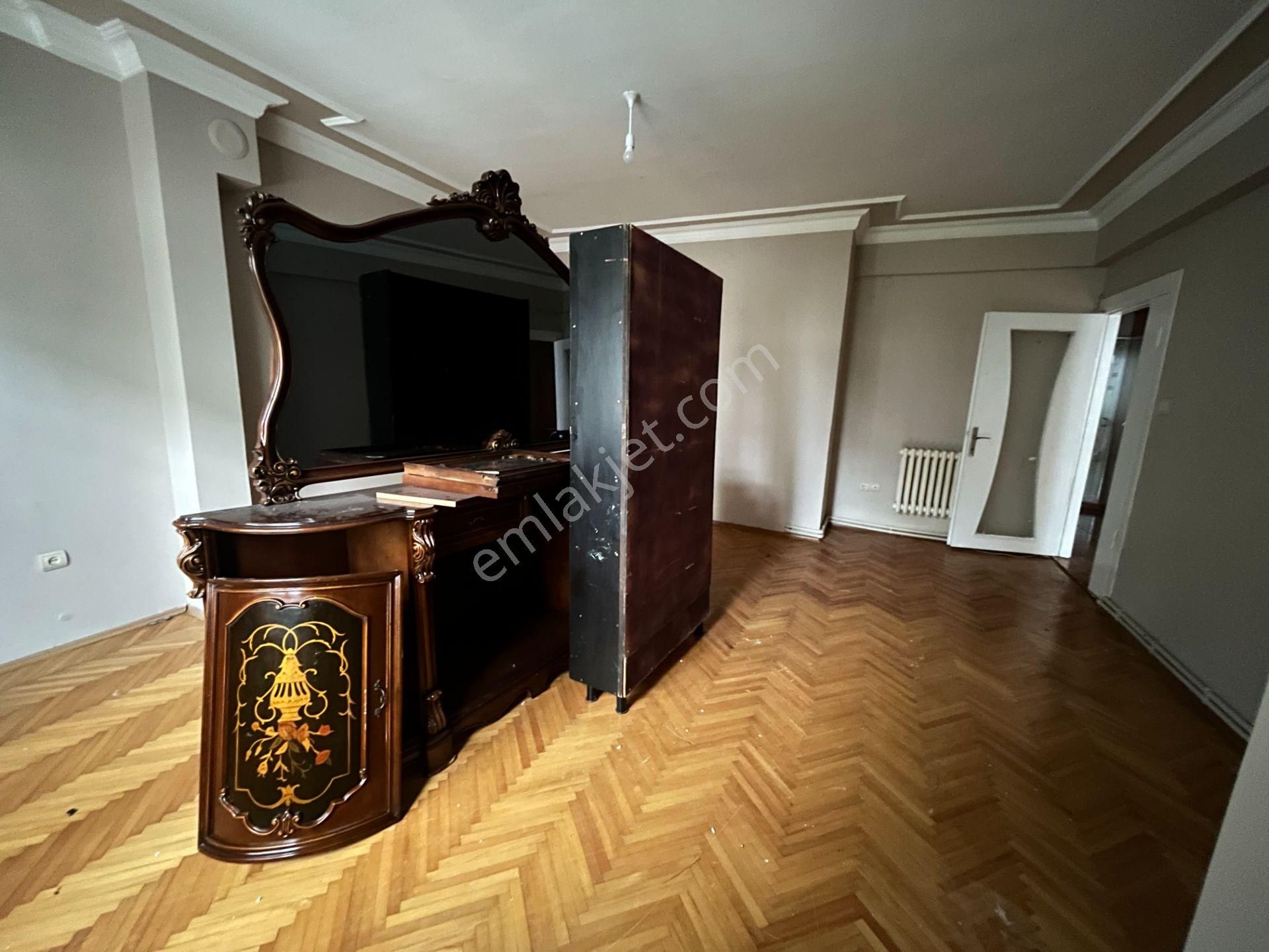Büyükçekmece Fatih Mah İçi Yapılı Temiz Merkezi Geniş 3+1 Kiralık Daire - Görsel 23