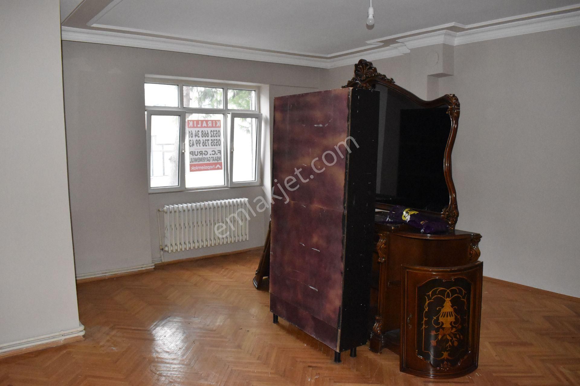 Büyükçekmece Fatih Mah İçi Yapılı Temiz Merkezi Geniş 3+1 Kiralık Daire - Görsel 4