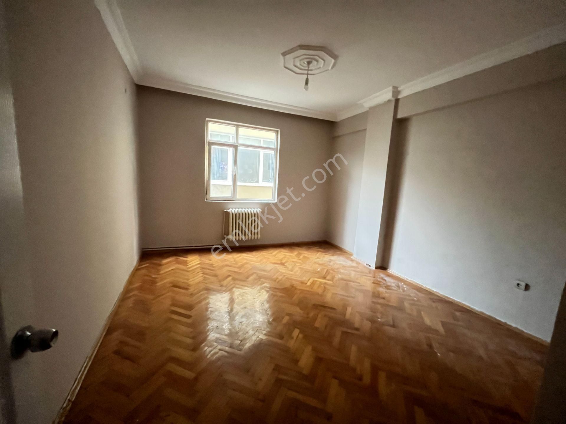 Büyükçekmece Fatih Mah İçi Yapılı Temiz Merkezi Geniş 3+1 Kiralık Daire - Görsel 26