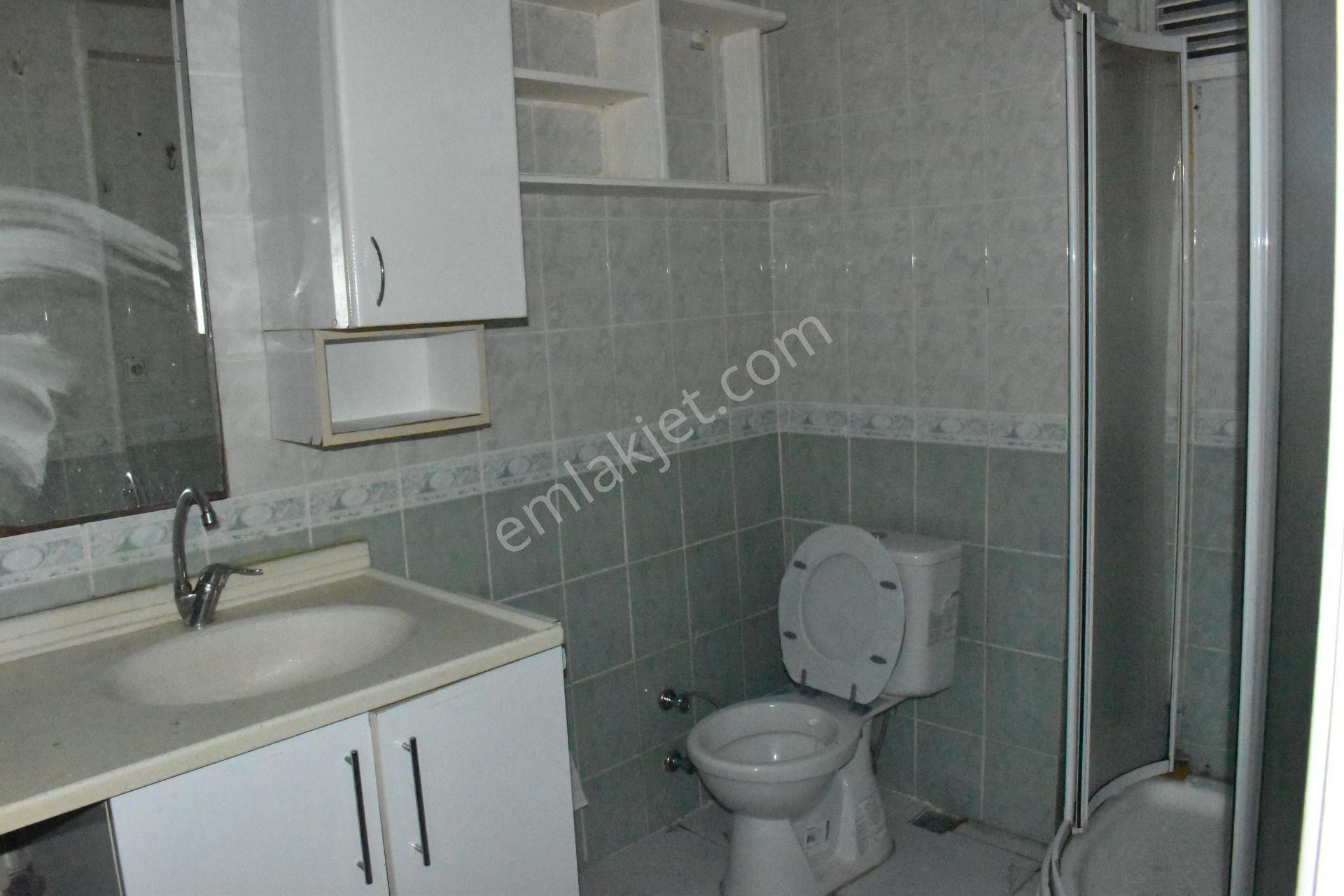 Büyükçekmece Fatih Mah İçi Yapılı Temiz Merkezi Geniş 3+1 Kiralık Daire - Görsel 16