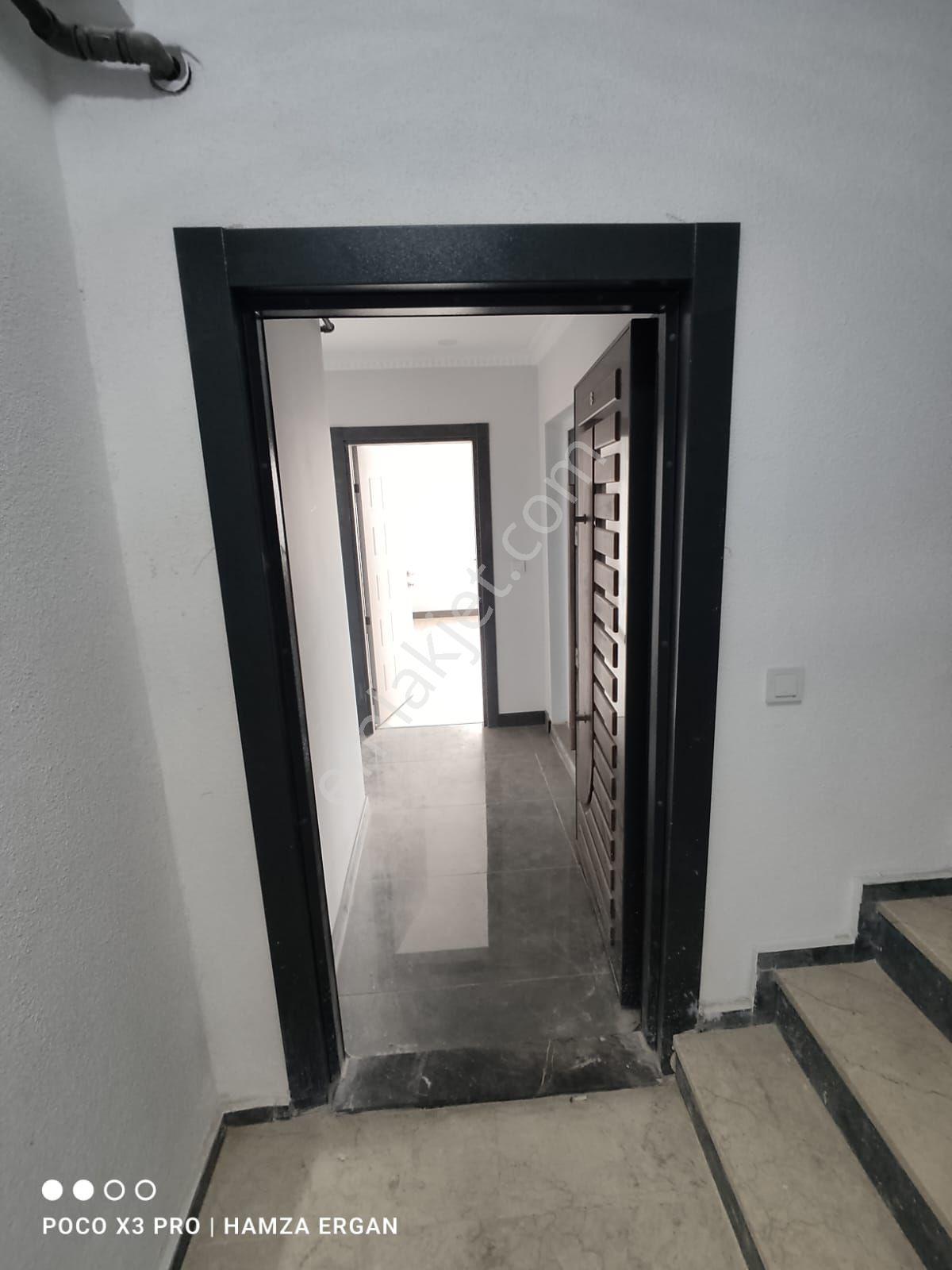 1.69 Krediyle Arnavutköy Taşoluk'ta Satılık 4+2 Çatı Kat Dubleks Daire