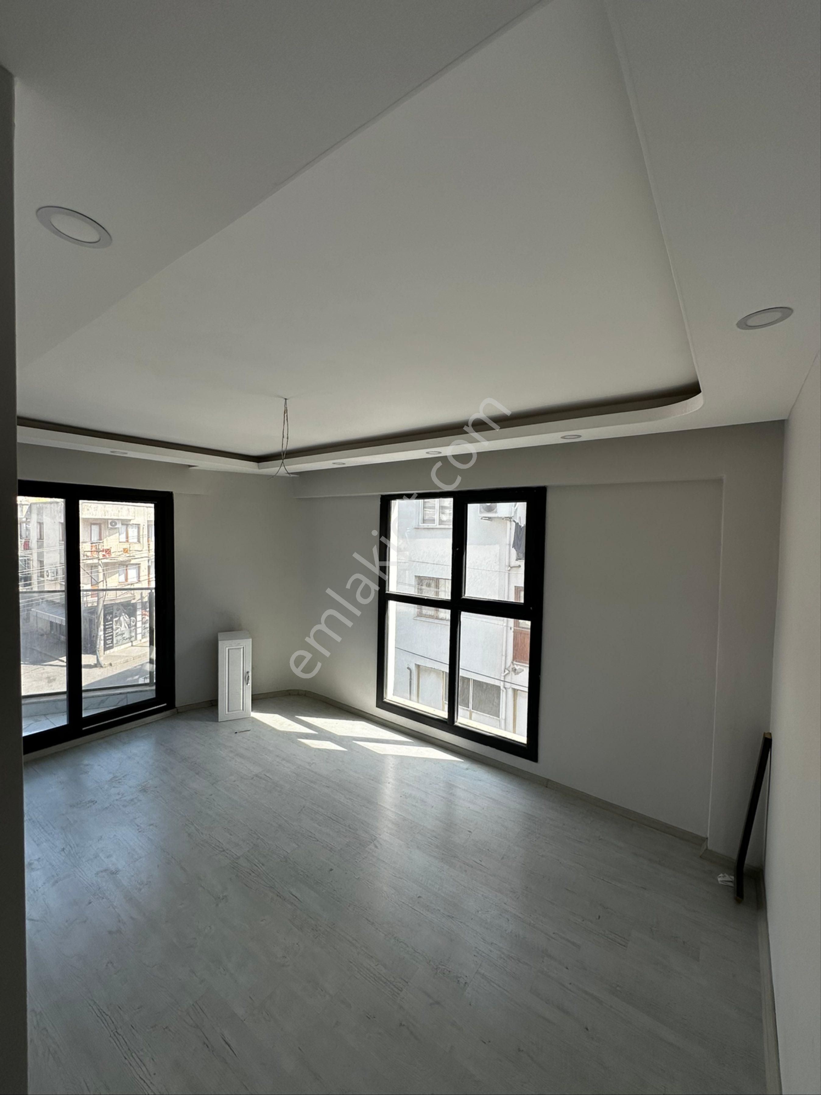 3+1, İzbana Yakın, Otoparklı, Cadde Üzerinde - Görsel 14