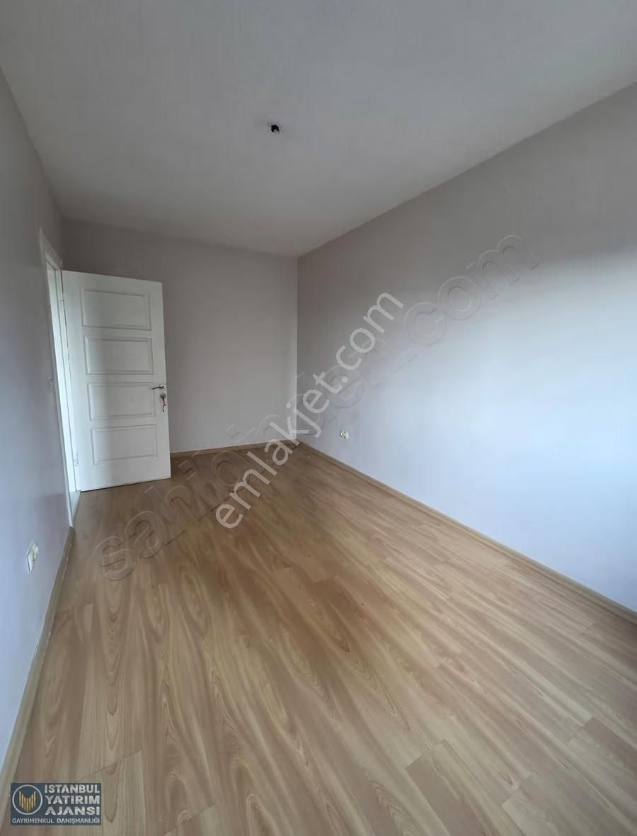 Fırsat-kayaşehir 15.bölge Ara Kat Metroya 2dk Mesafede Boşşş 3+1 - Görsel 8