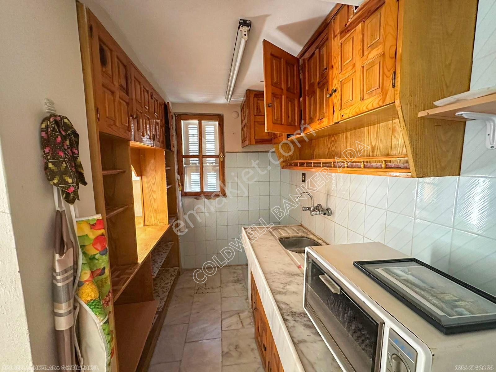 Kuşadası Sahil Siteleri Bölgesinde Denize Yürüme Mesafesinde 2+1 Villa - Görsel 17