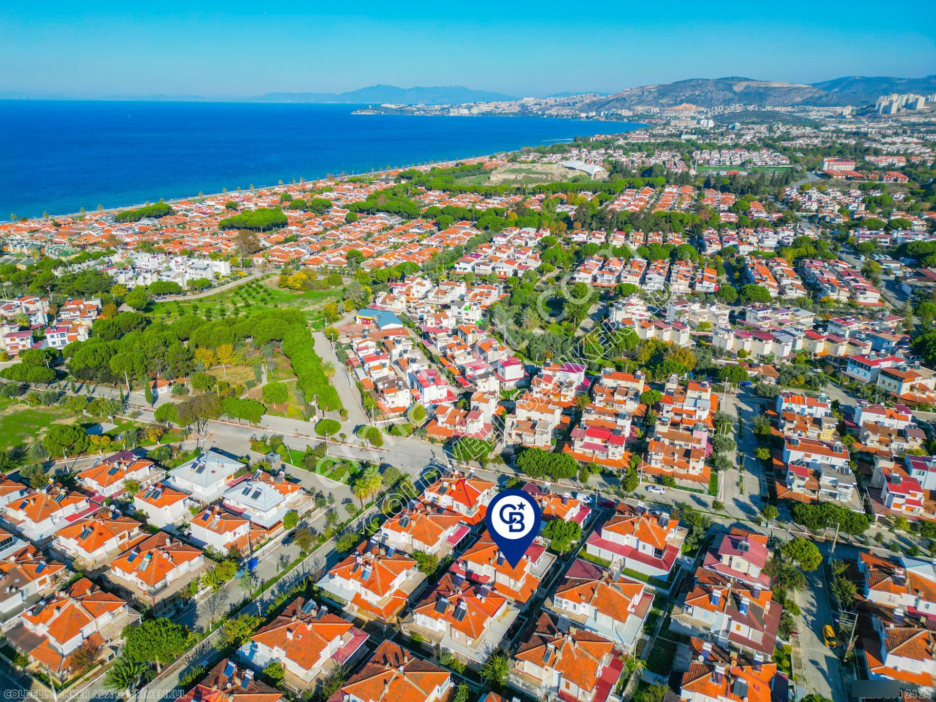 Kuşadası Sahil Siteleri Bölgesinde Denize Yürüme Mesafesinde 2+1 Villa - Görsel 5