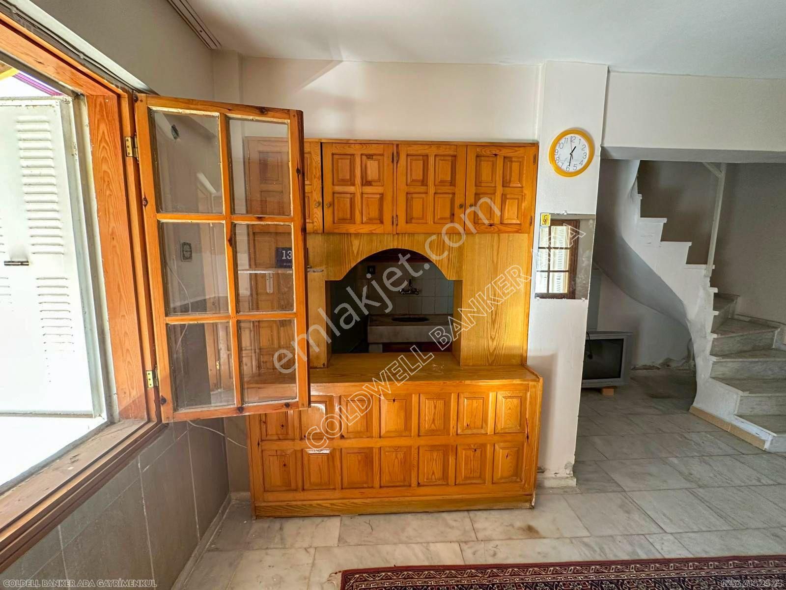 Kuşadası Sahil Siteleri Bölgesinde Denize Yürüme Mesafesinde 2+1 Villa - Görsel 15